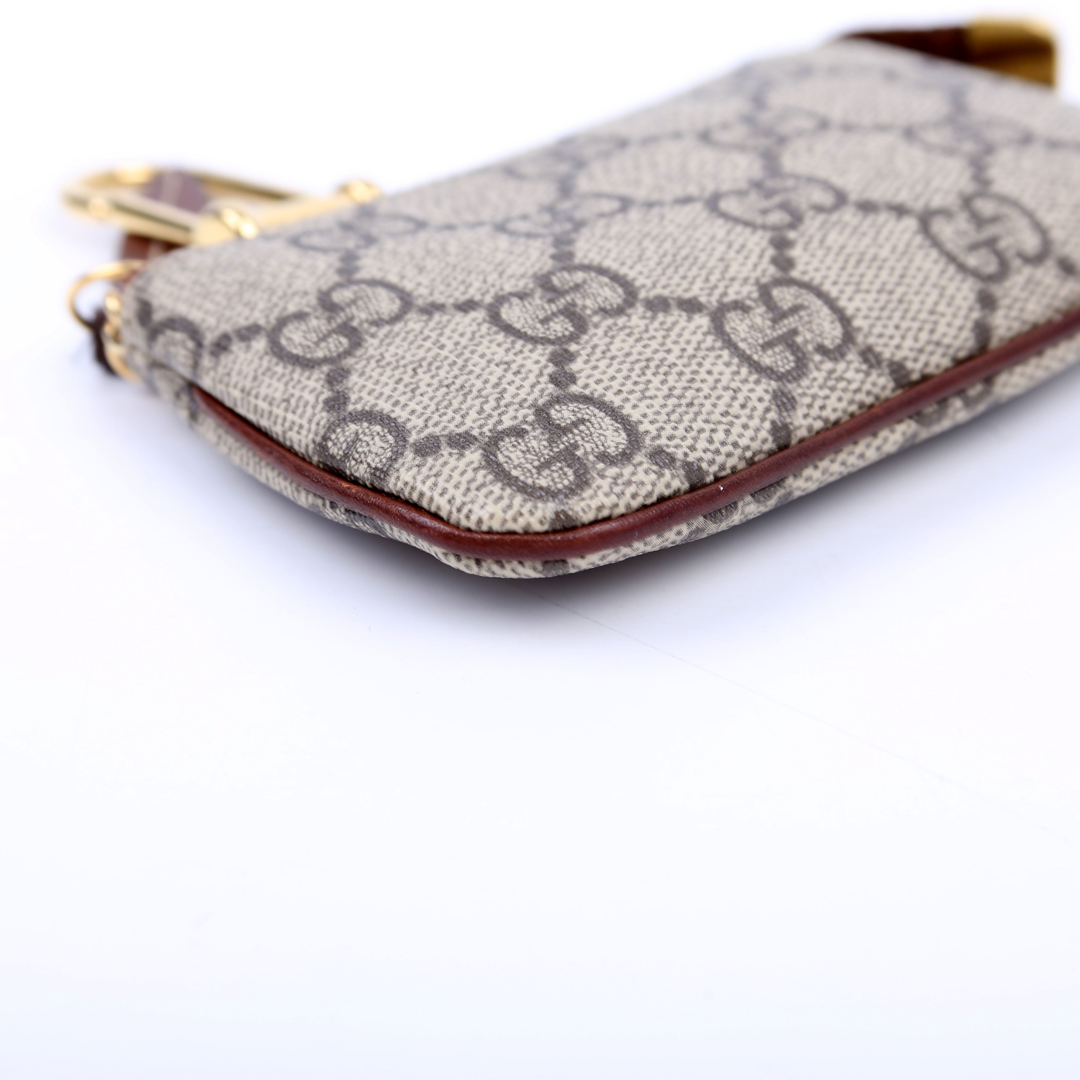 447964 GG Supreme Key Case Brown