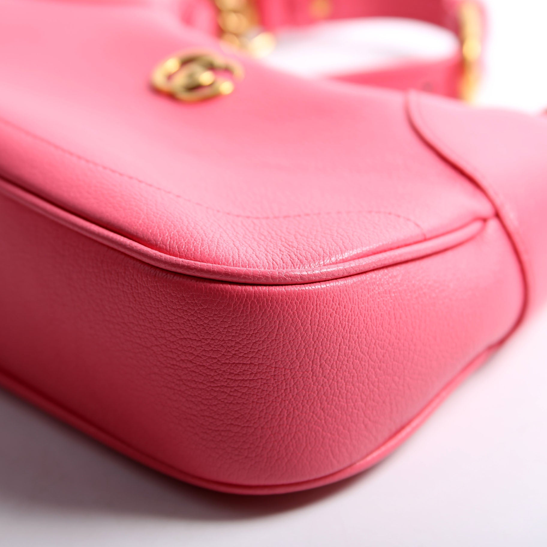 731817 Aphrodite Leather Small Shoulder Bag Pink/Gold