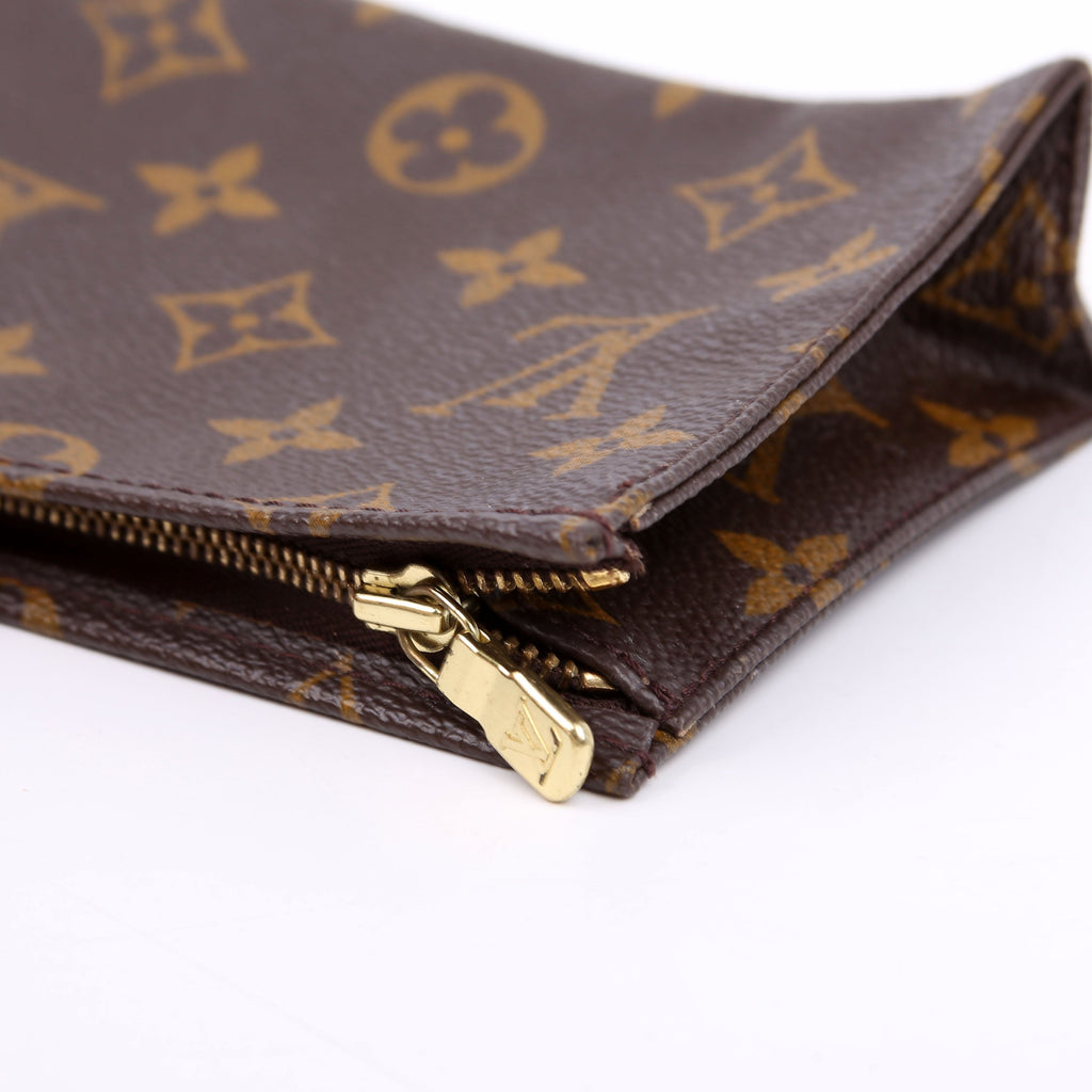 Toiletry Pouch 15 Monogram