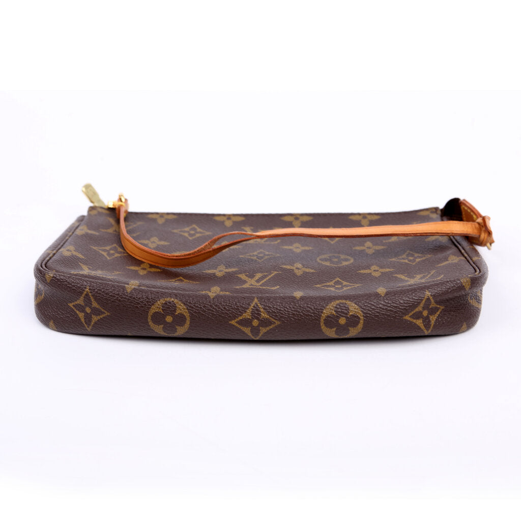 Pochette Only Bucket Bag Monogram