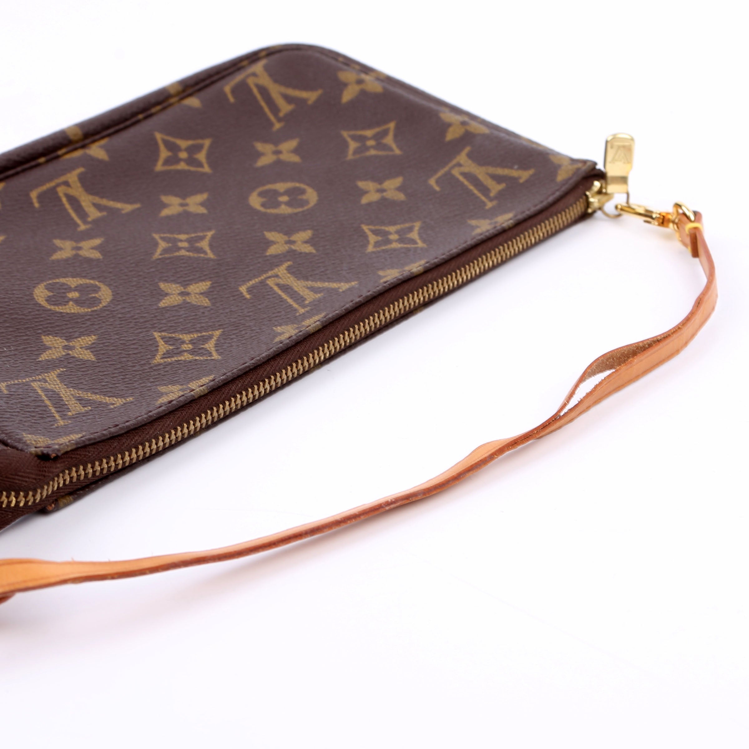 Pochette Only Bucket Bag Monogram