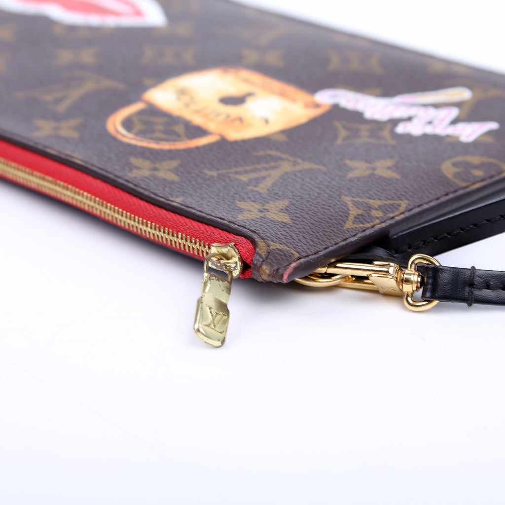 Pochette Only Monogram World Tour