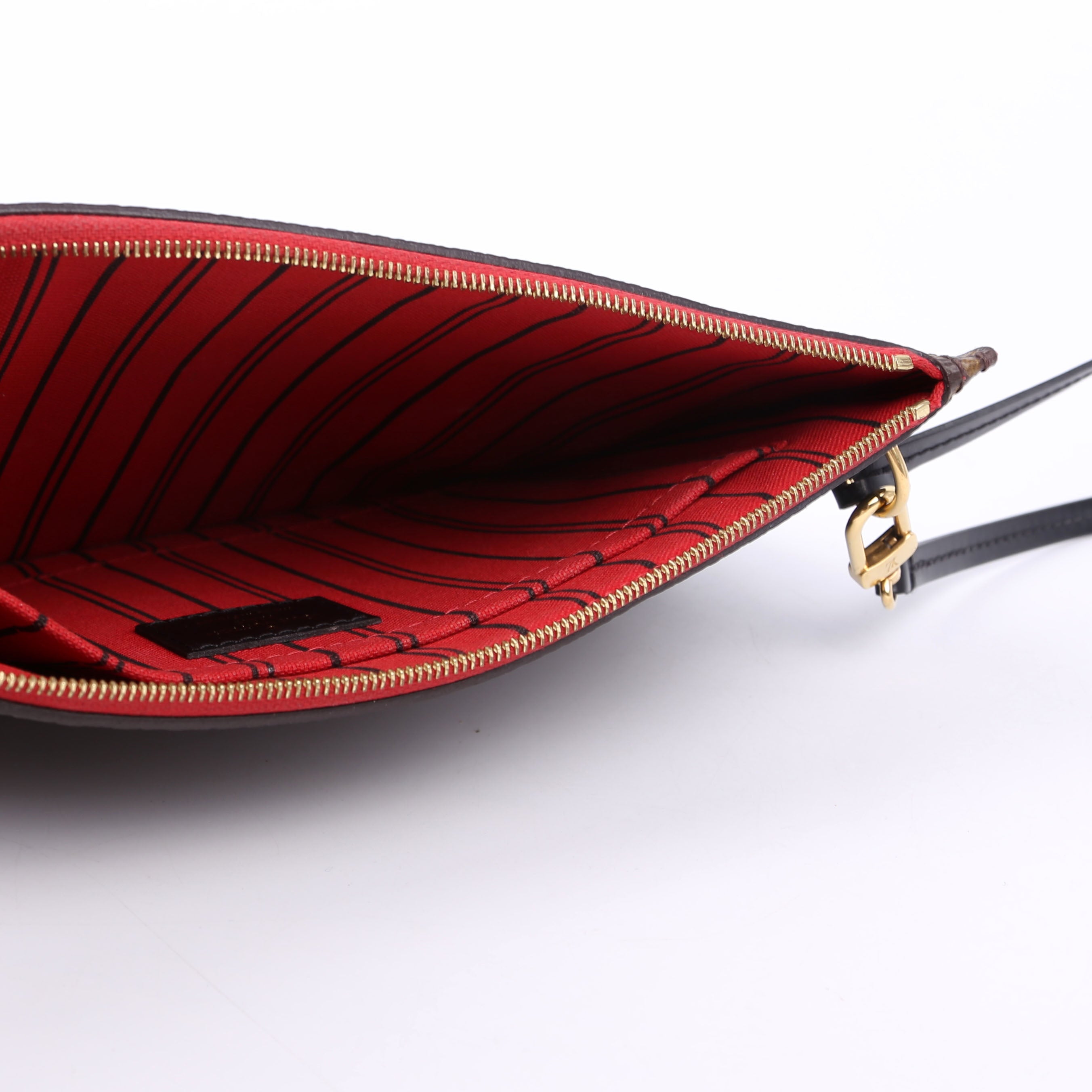 Pochette Only Monogram World Tour