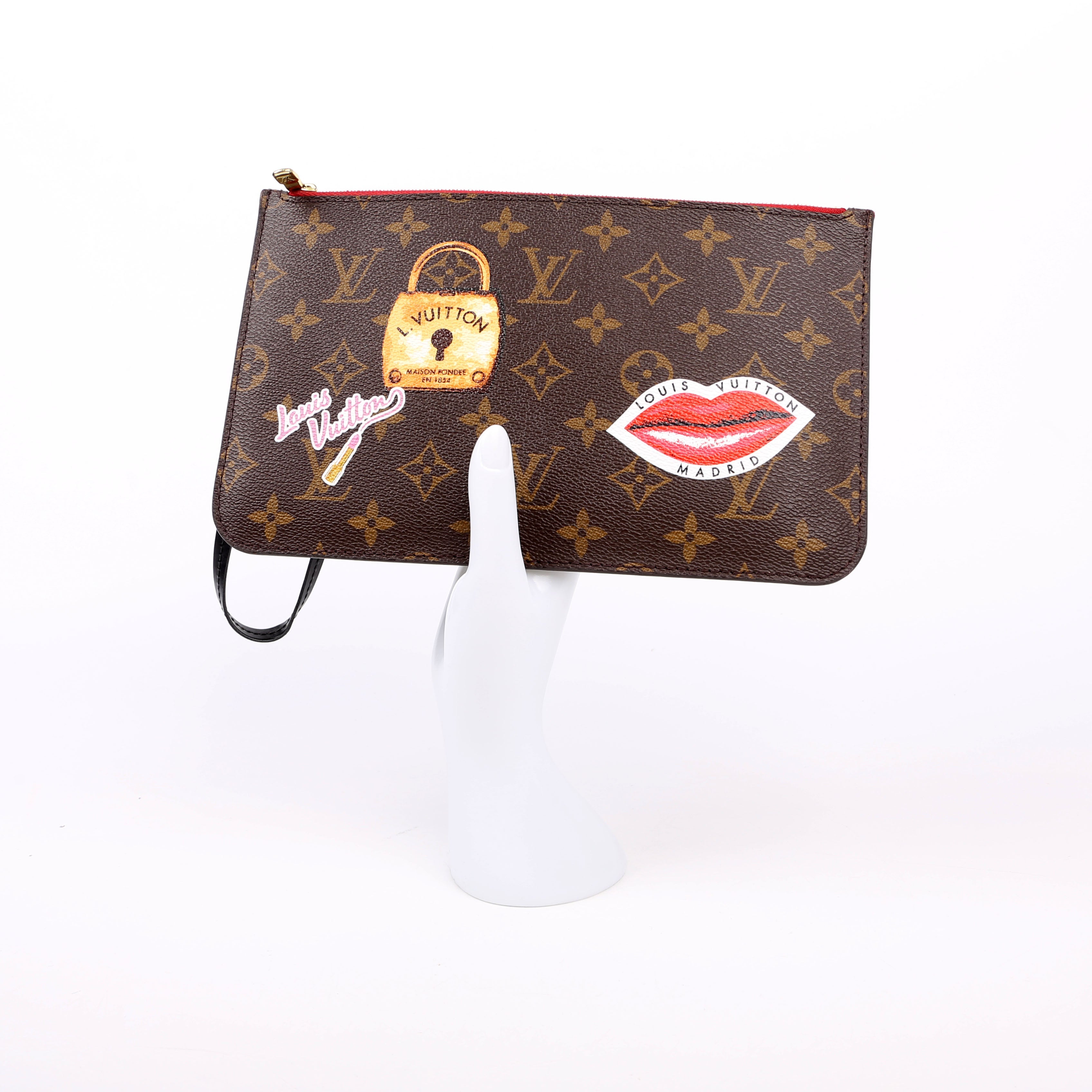 Pochette Only Monogram World Tour