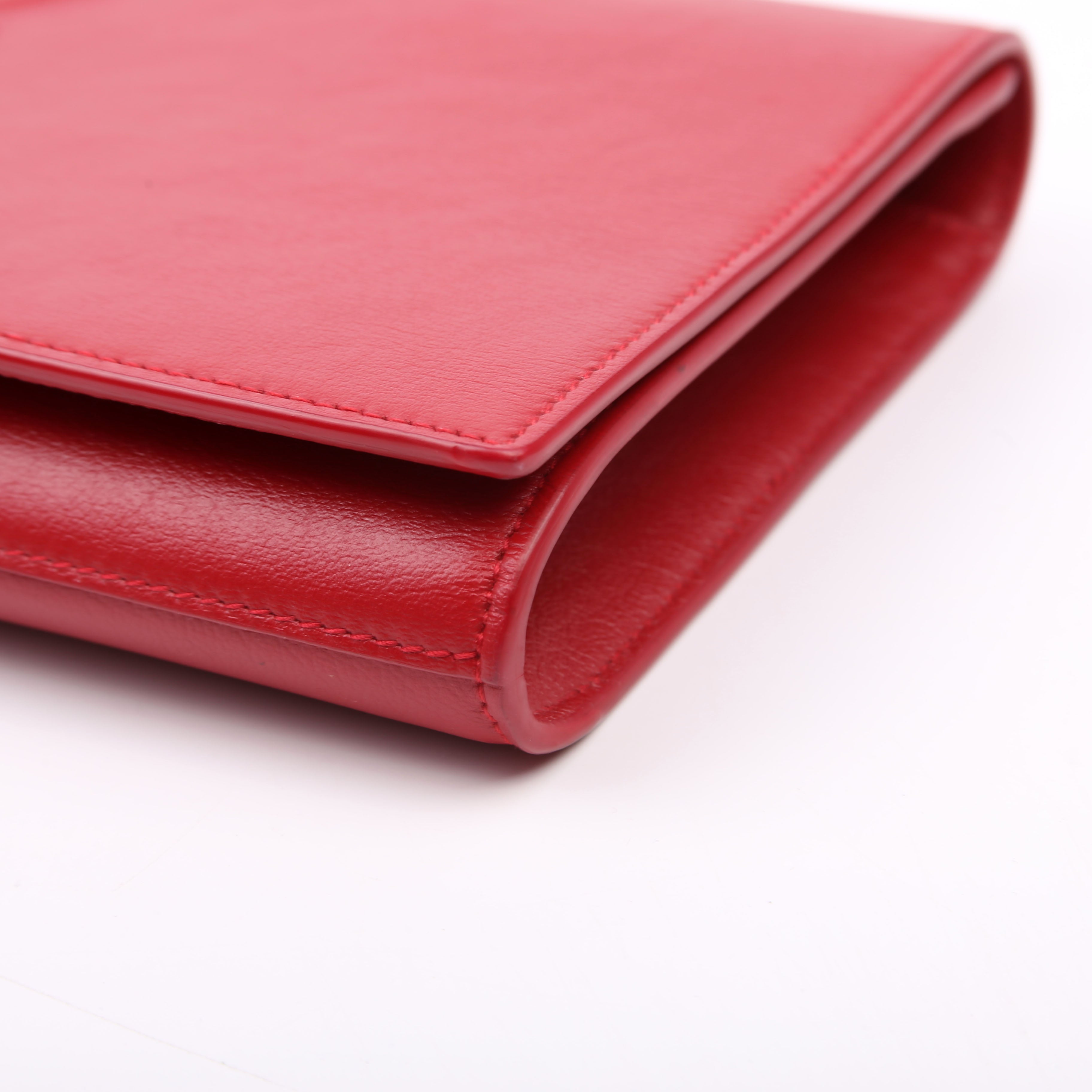 361120 Belle De Jour Clutch Red