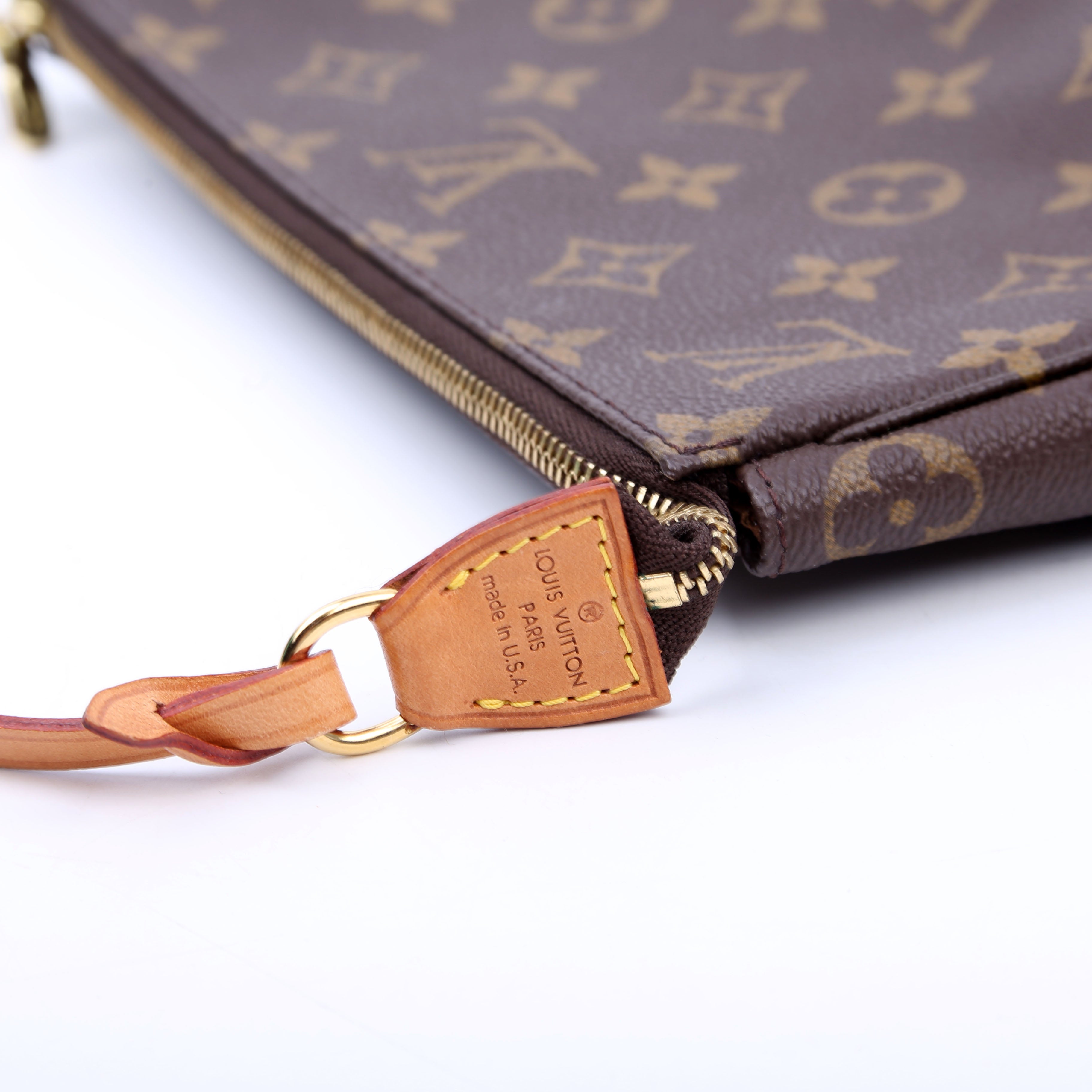 Pochette Accessories Monogram