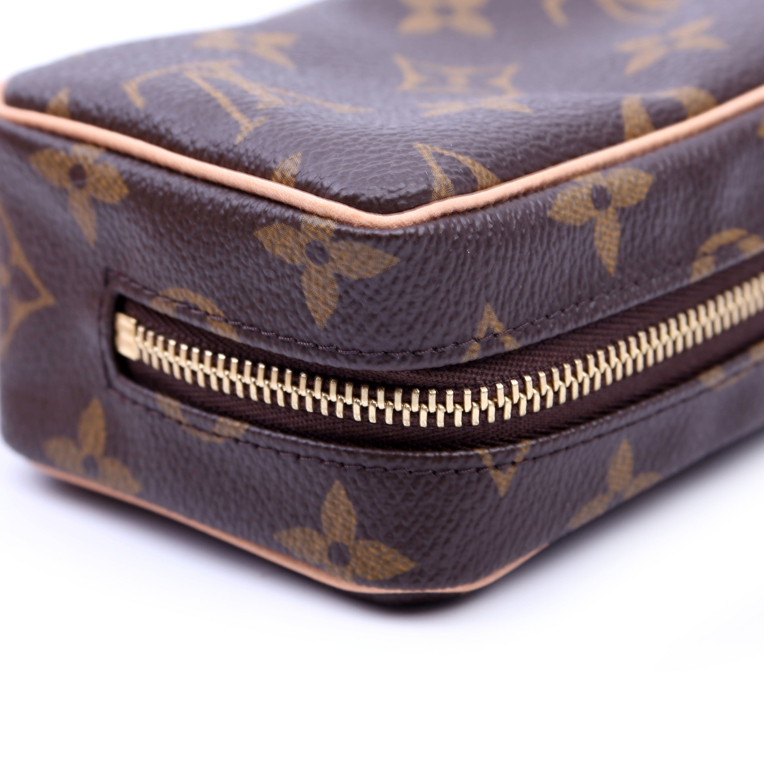 Wapity Case Monogram