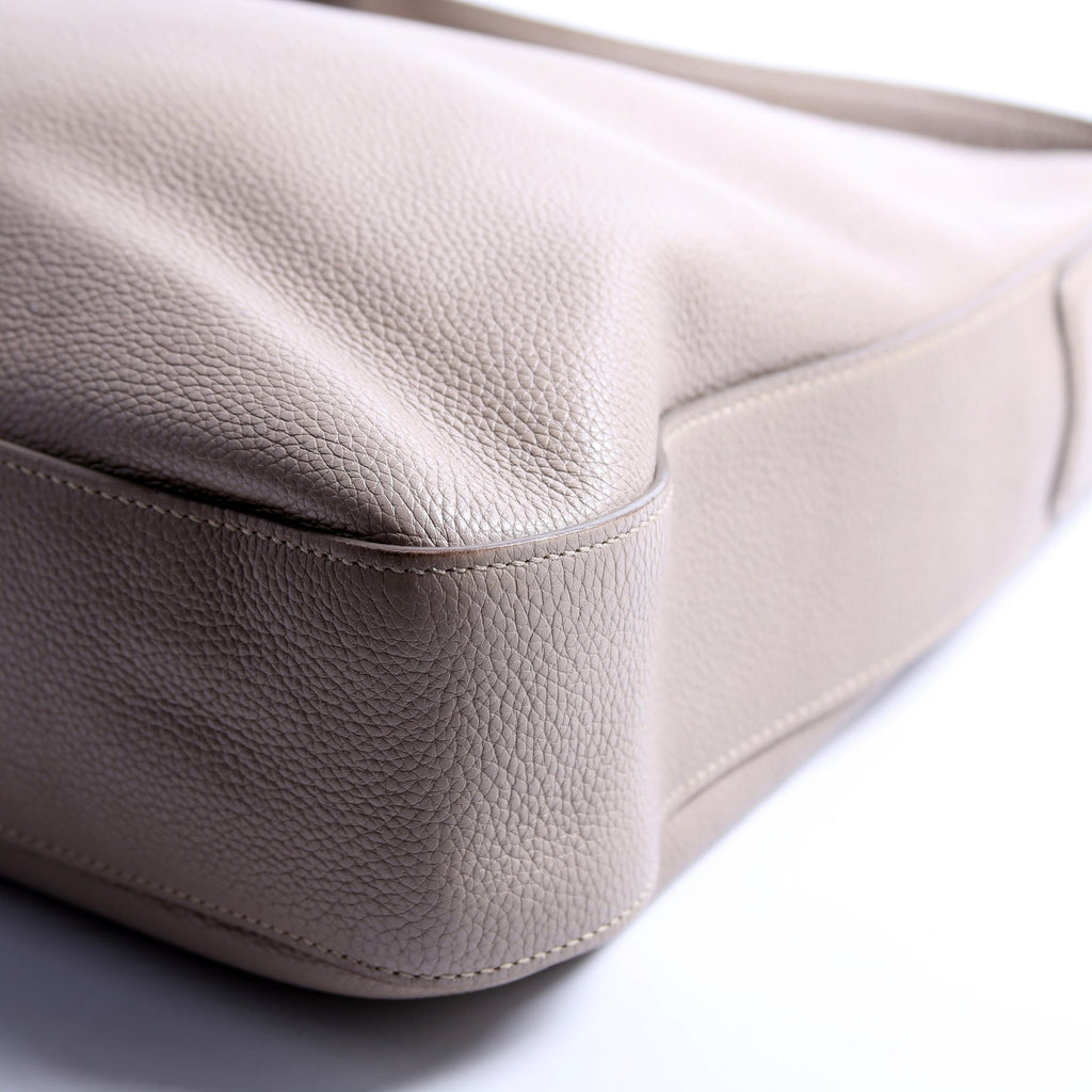 Vitello Daino Hobo Beige