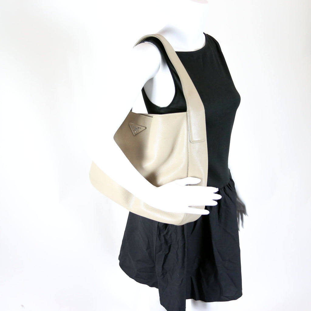 Vitello Daino Hobo Beige