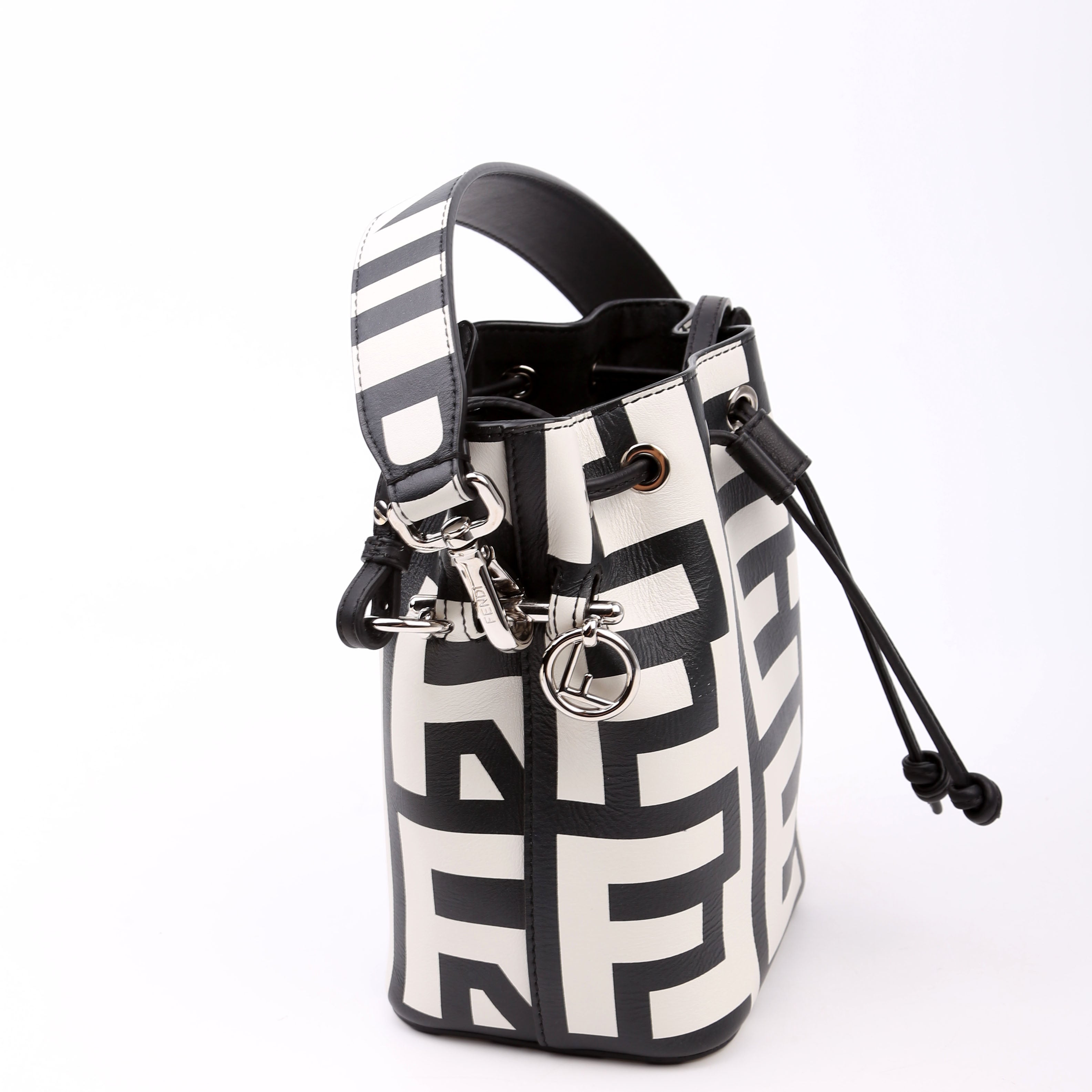 Fendi Fendi x Marc Jacobs Mon Tresor Mini Bucket Leather 8BS010 Black/White