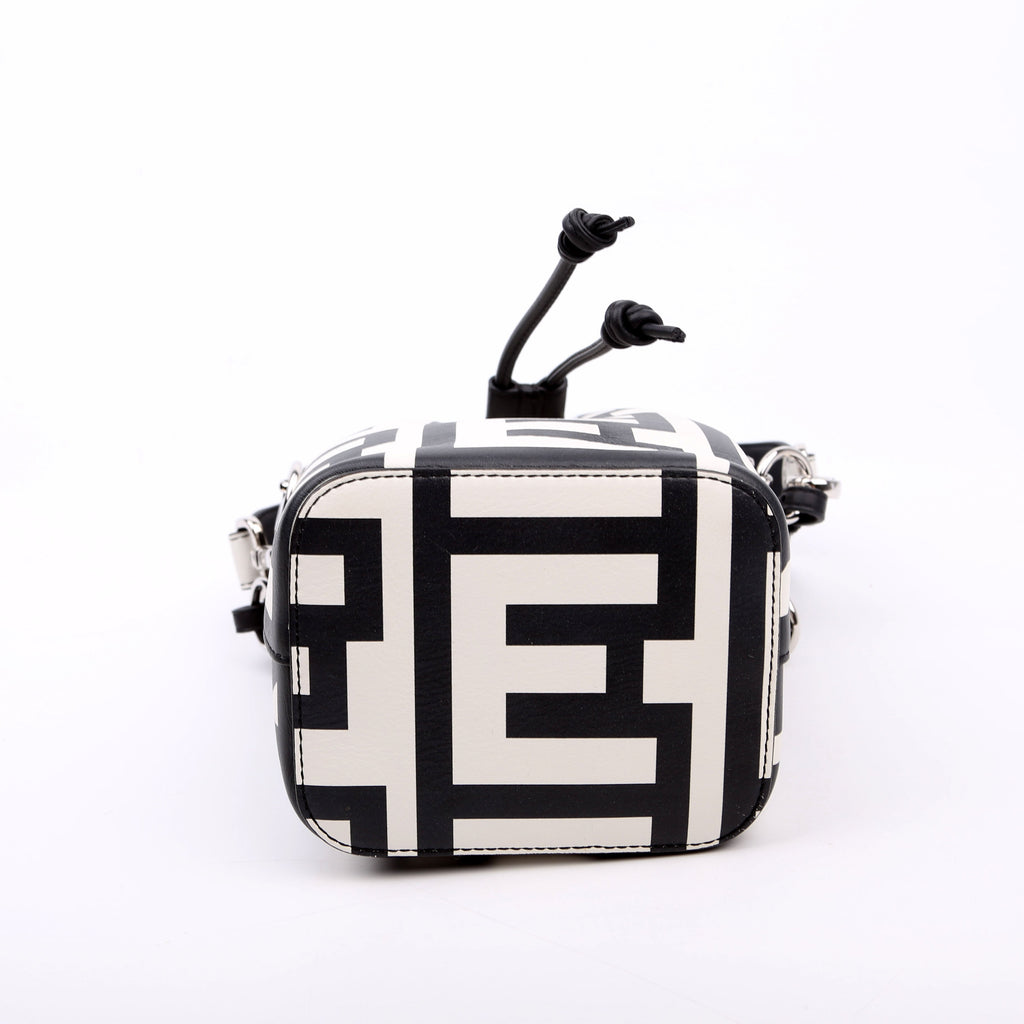 Fendi Fendi x Marc Jacobs Mon Tresor Mini Bucket Leather 8BS010 Black/White