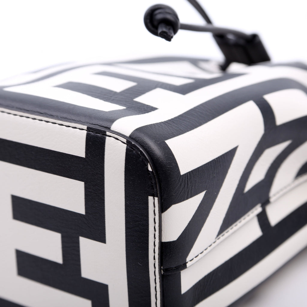 Fendi Fendi x Marc Jacobs Mon Tresor Mini Bucket Leather 8BS010 Black/White