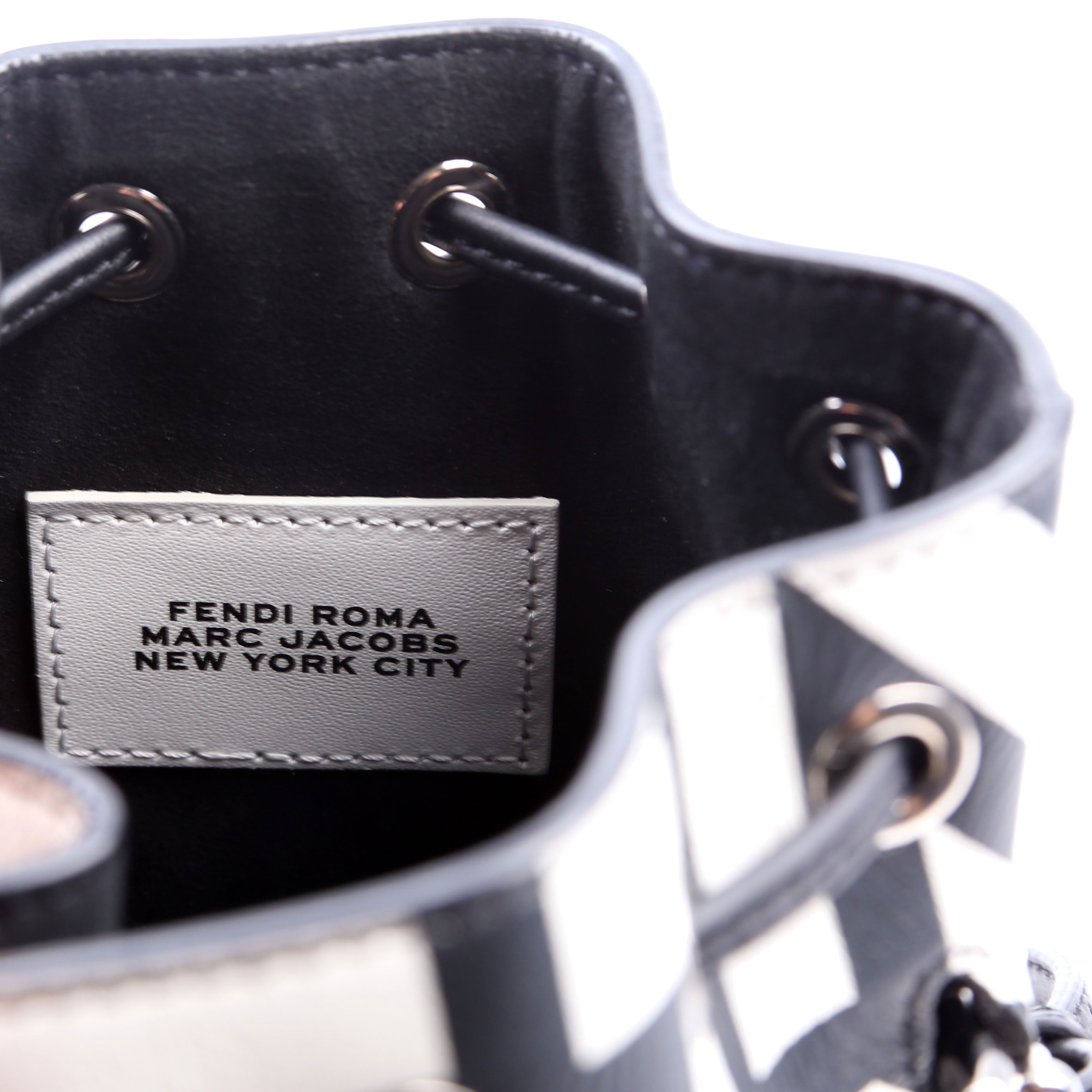 Fendi Fendi x Marc Jacobs Mon Tresor Mini Bucket Leather 8BS010 Black/White