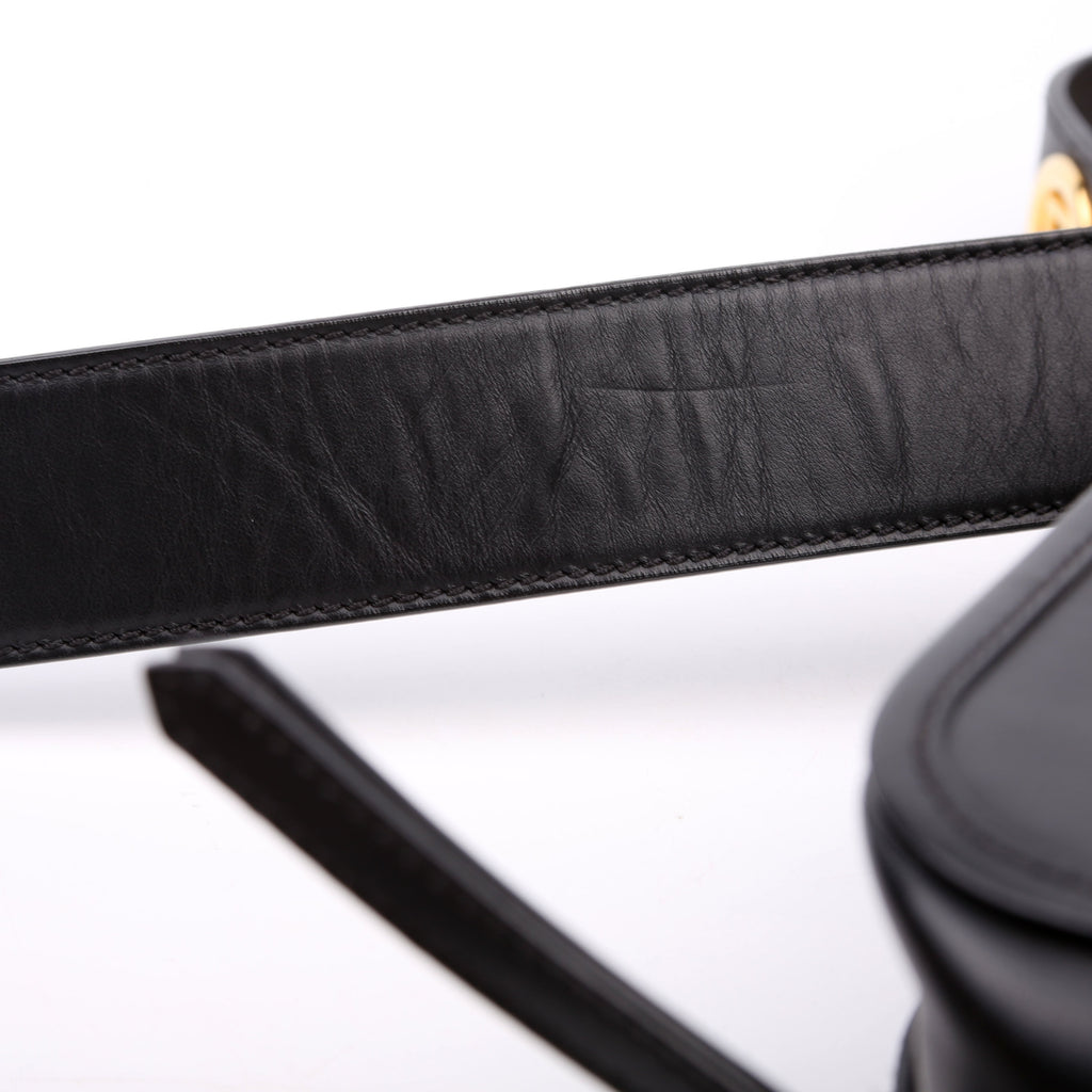 8BT287 F is Fendi Camera Bag Black