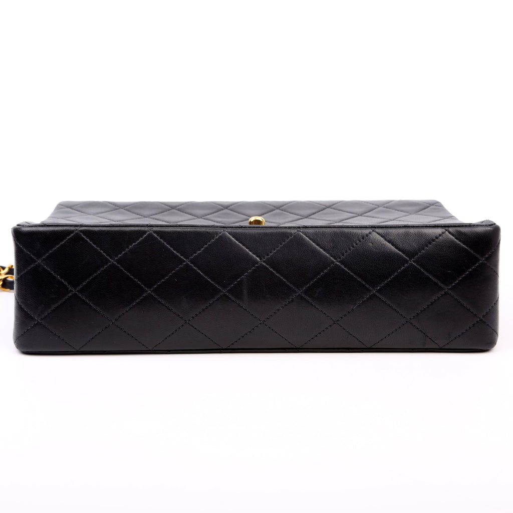 Classic Flap Medium Lambskin