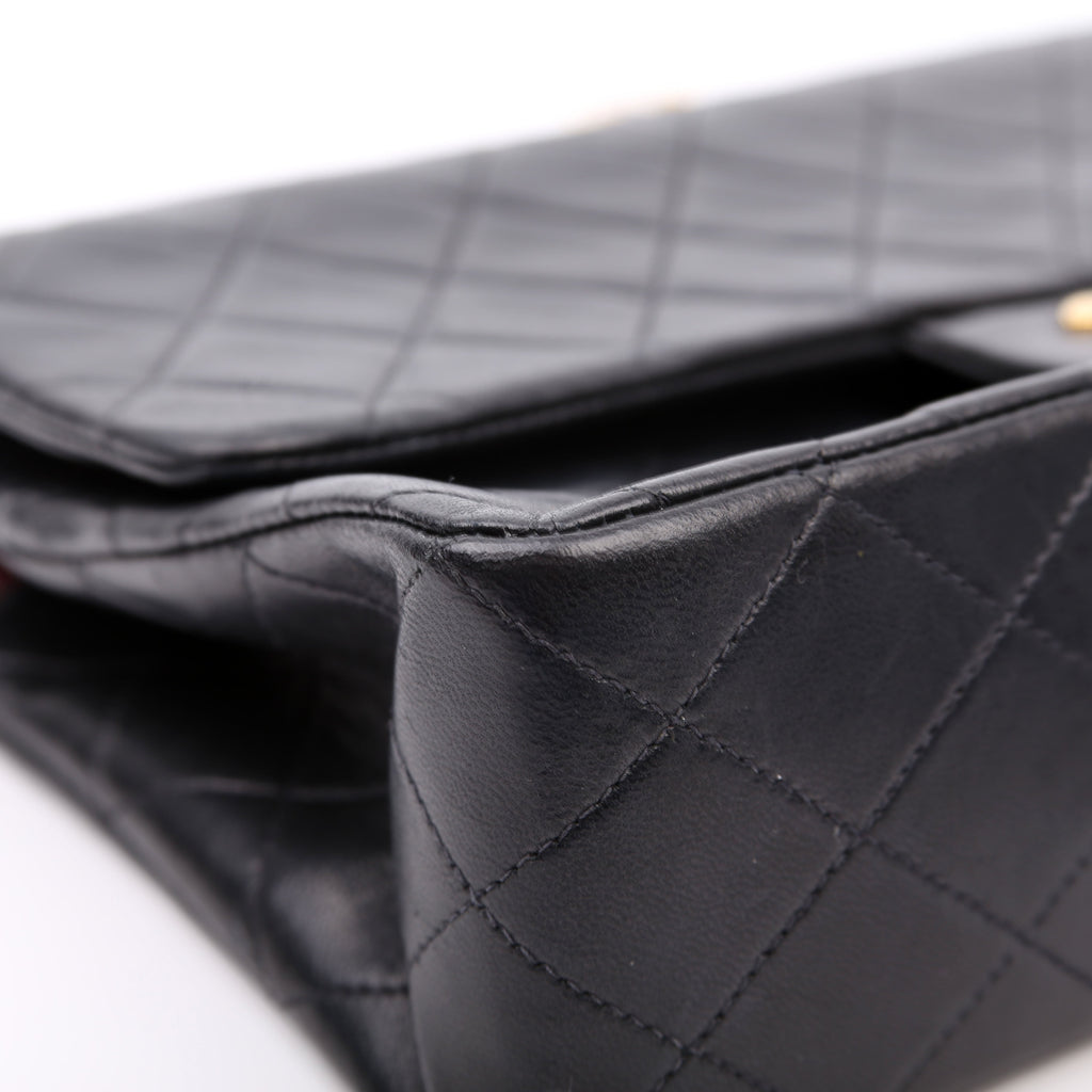 Classic Flap Medium Lambskin