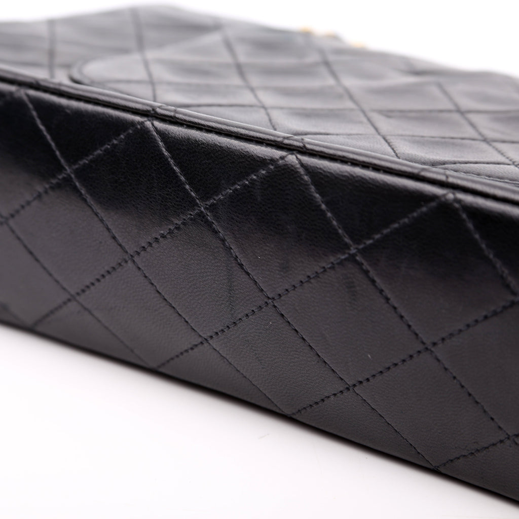 Classic Flap Medium Lambskin