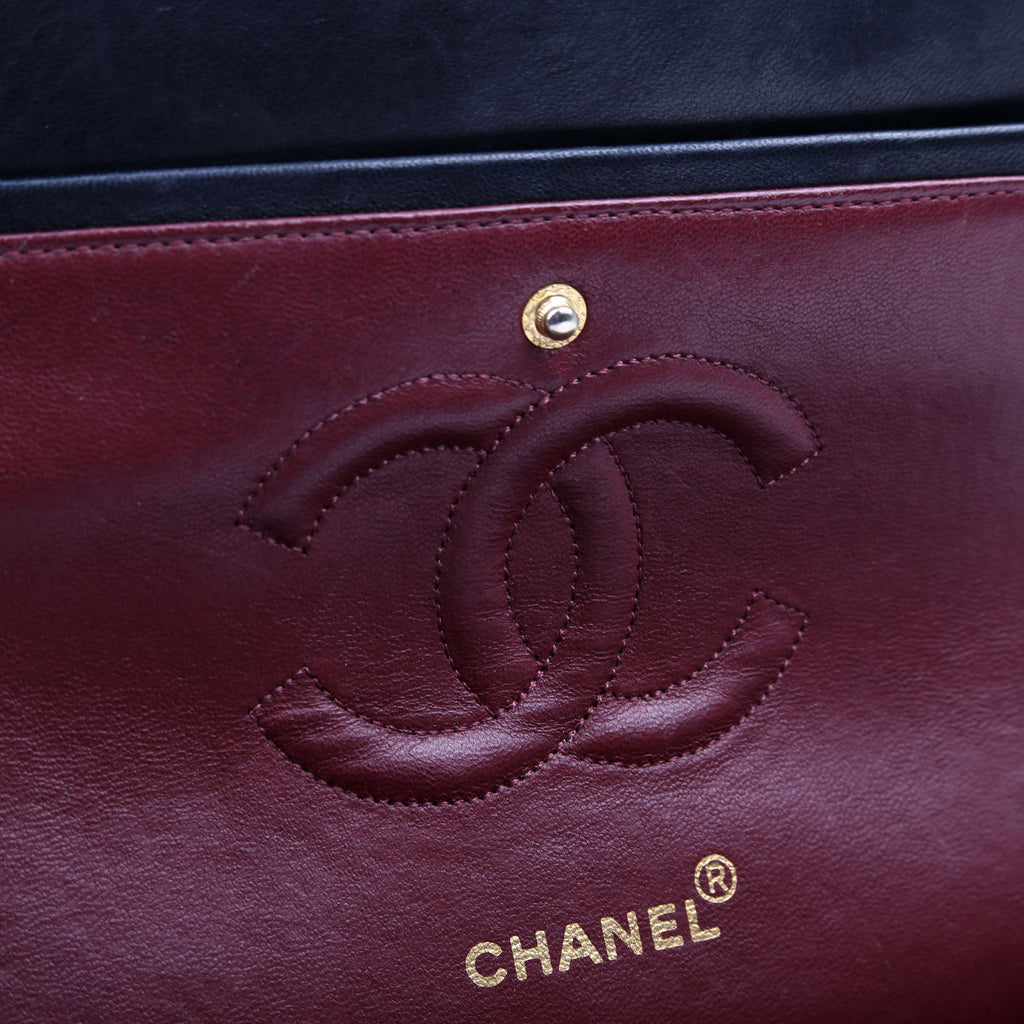 Classic Flap Medium Lambskin