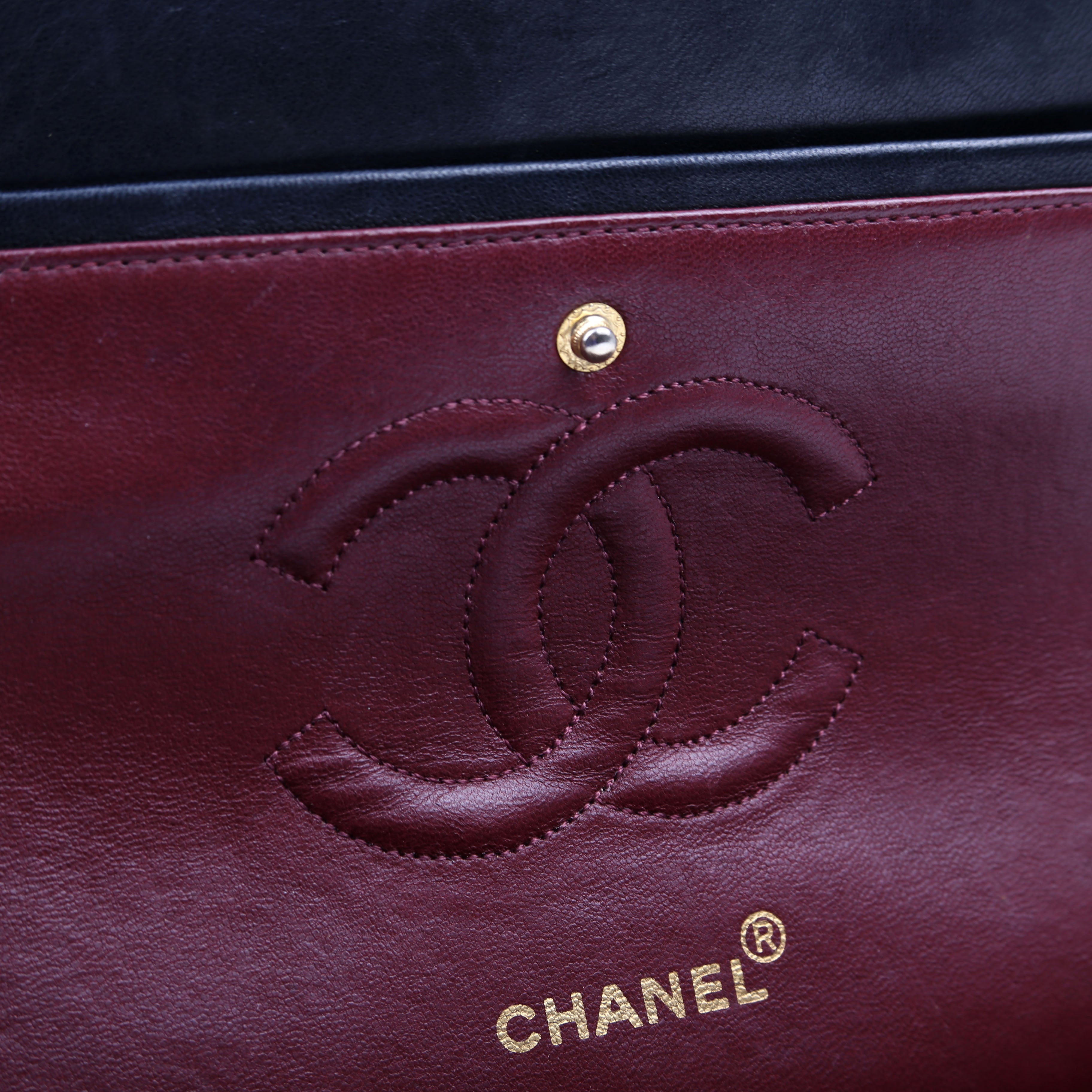 Classic Flap Medium Lambskin