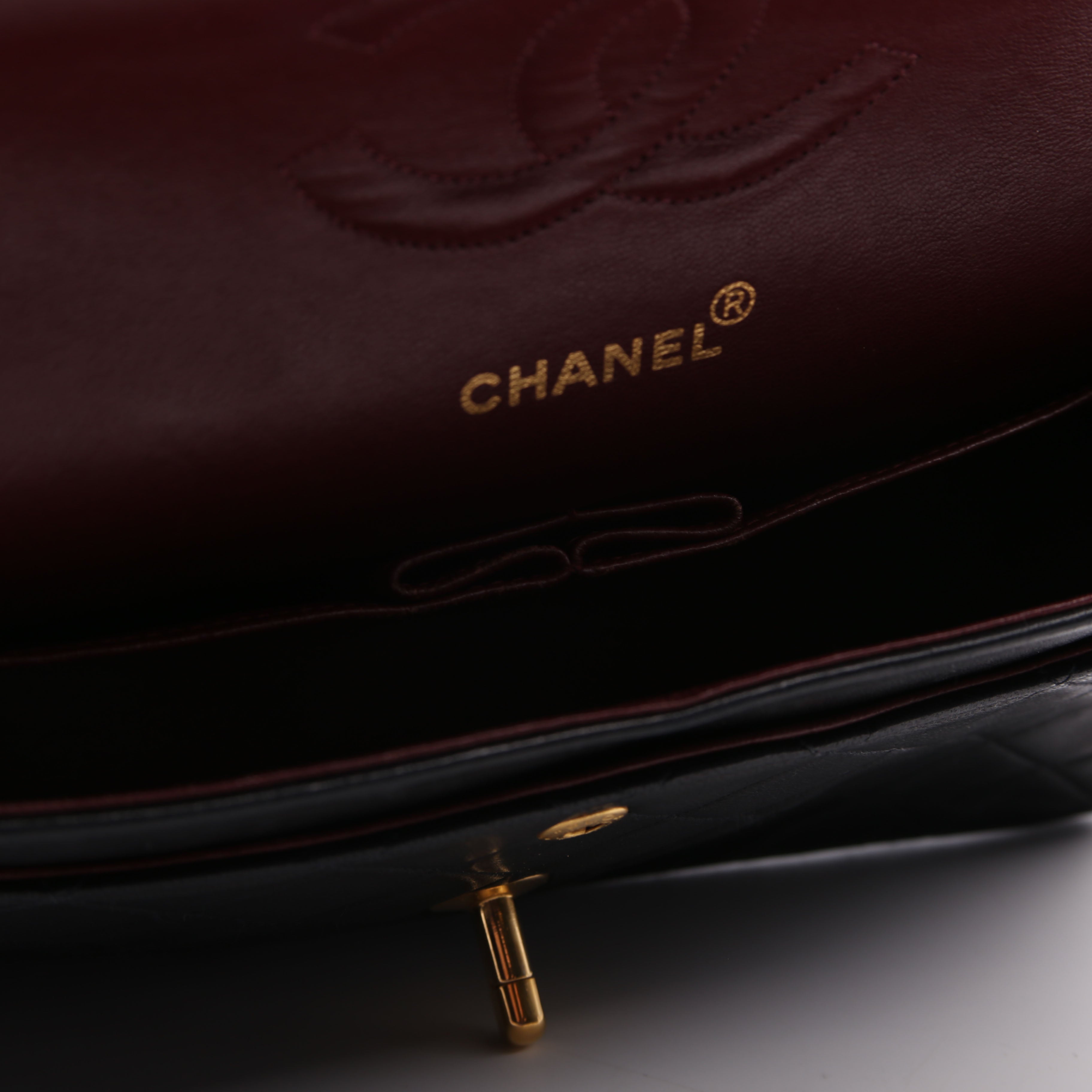 Classic Flap Medium Lambskin