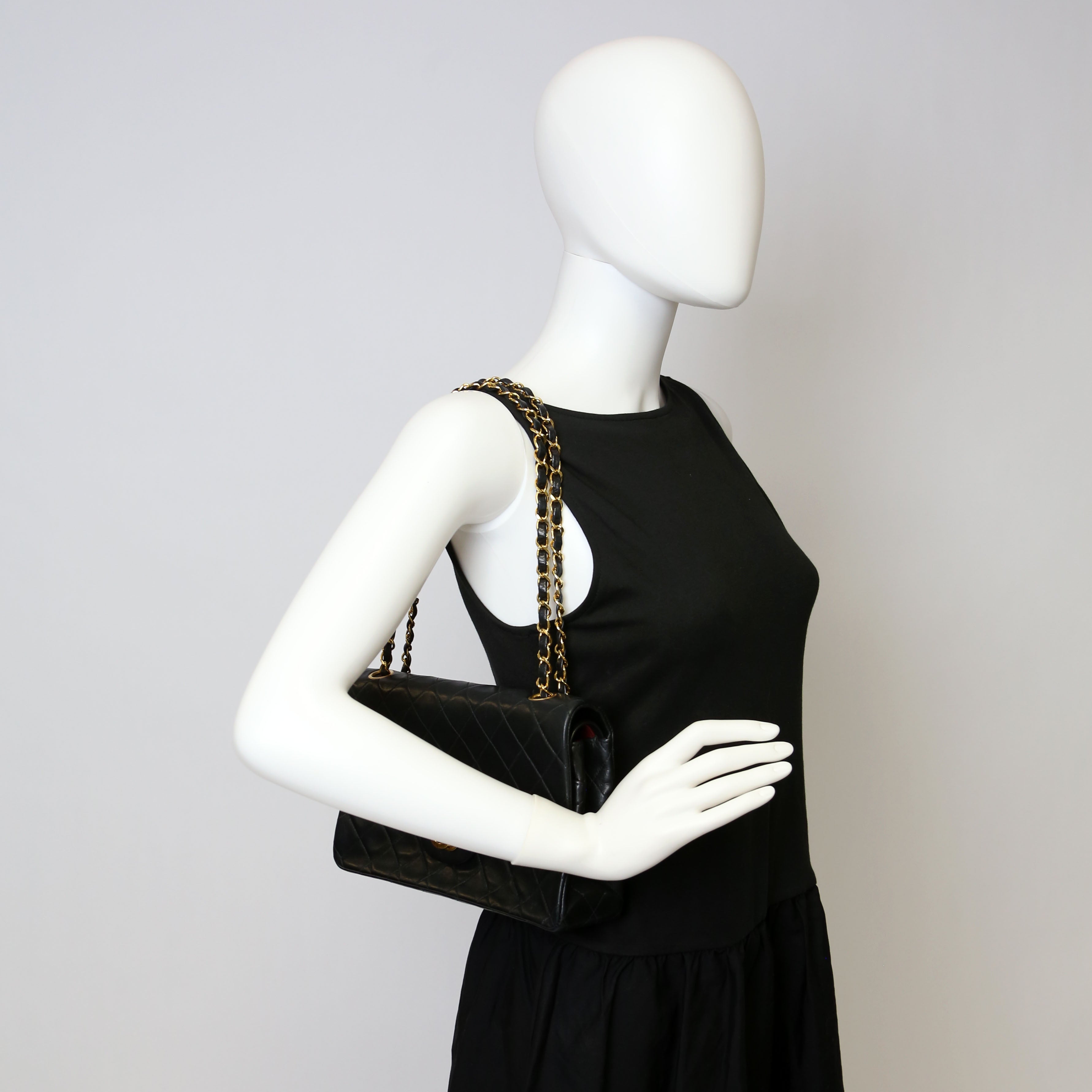 Classic Flap Medium Lambskin