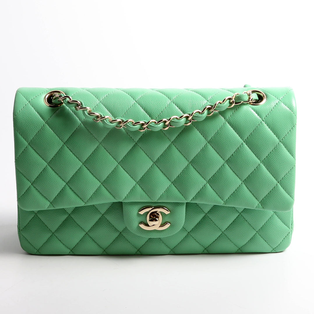 Classic Flap Medium Caviar 31M Green