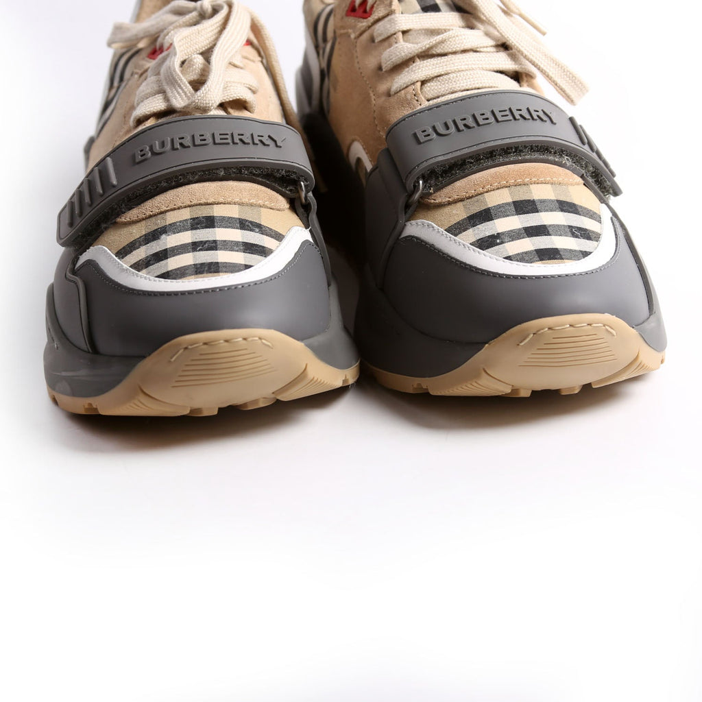 New Ramsey Check Sneakers Size 42