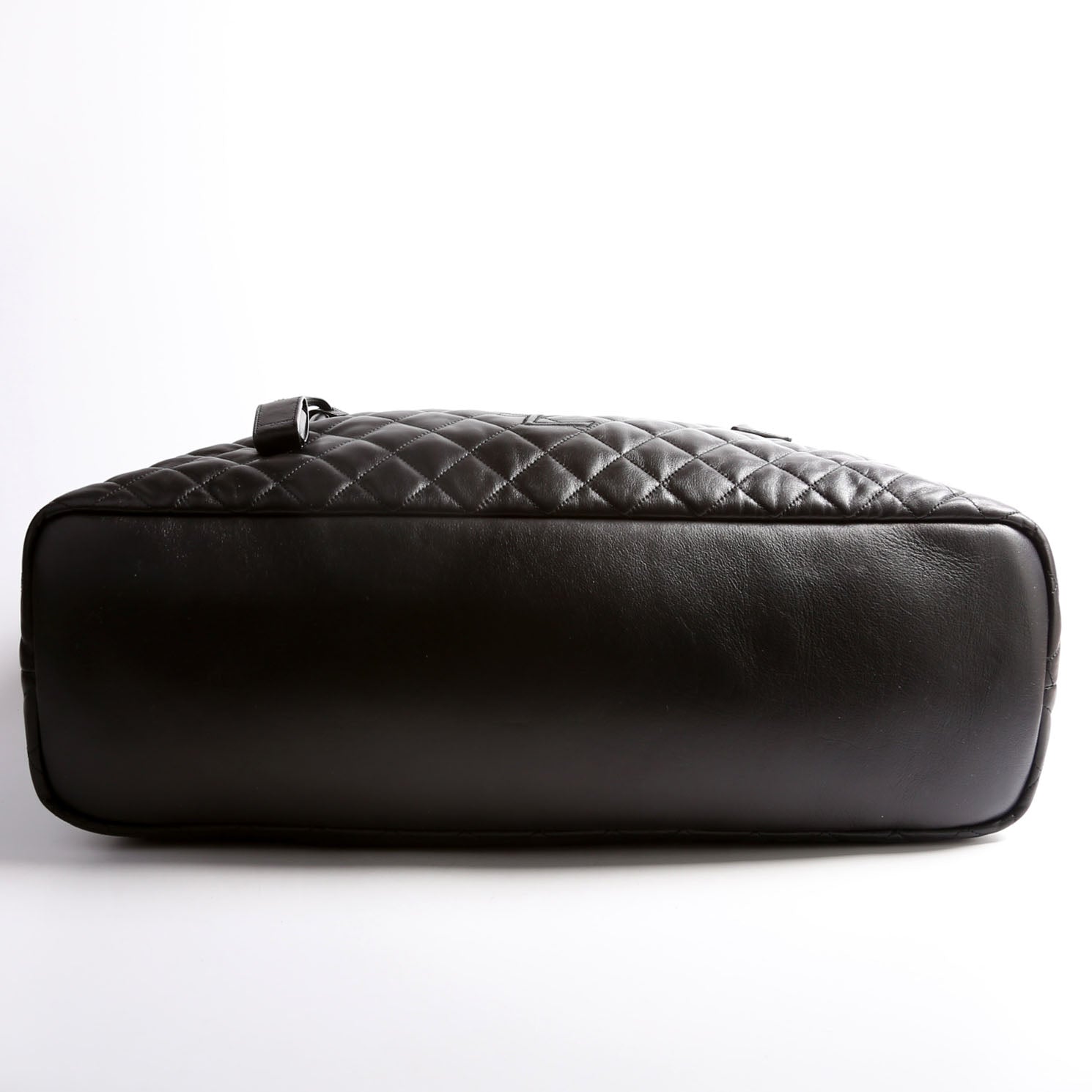 736009 Es Giant Travel Bag Quilted Calskin Black/Gold