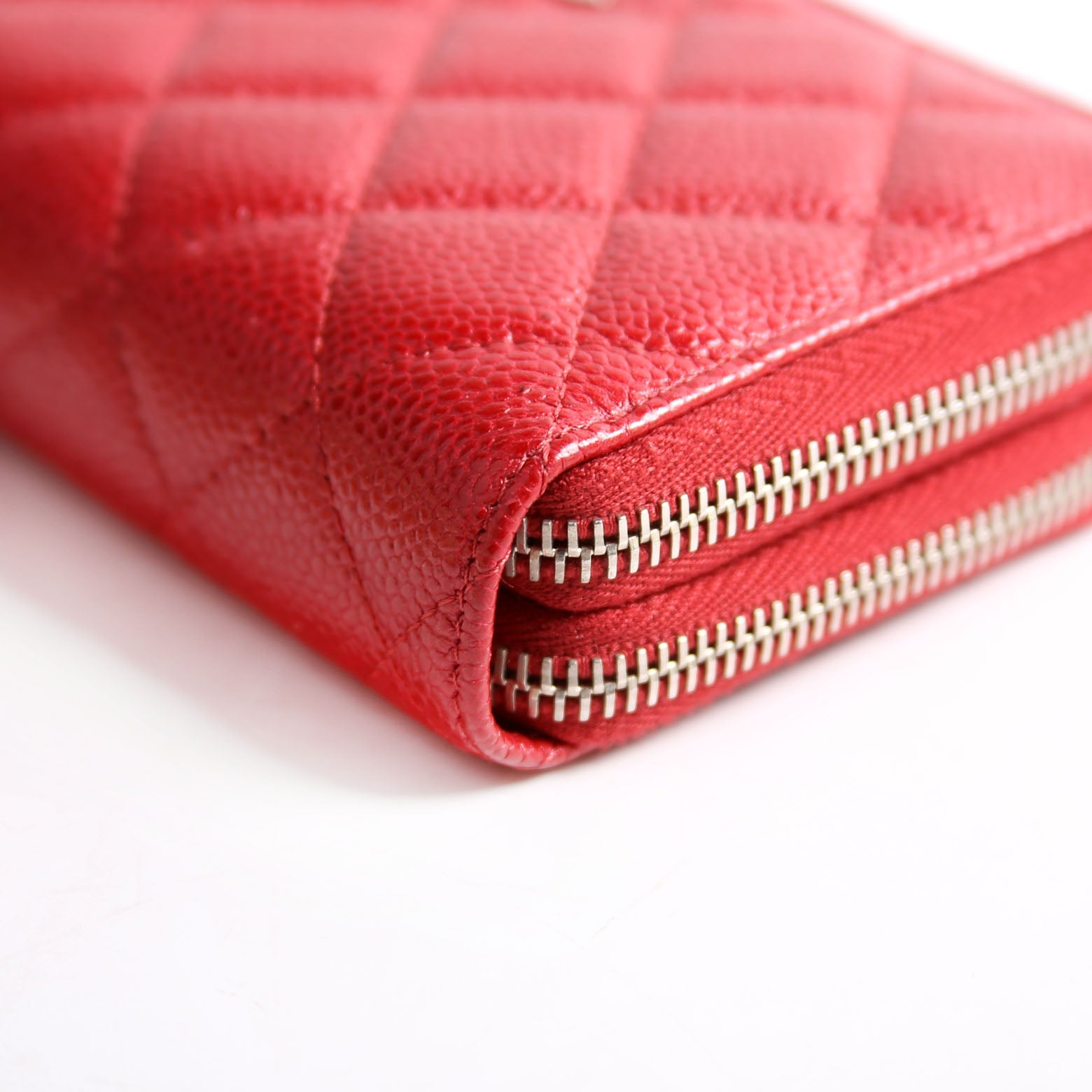 CC Double Zip Around Wallet Quilted Caviar 20M Red