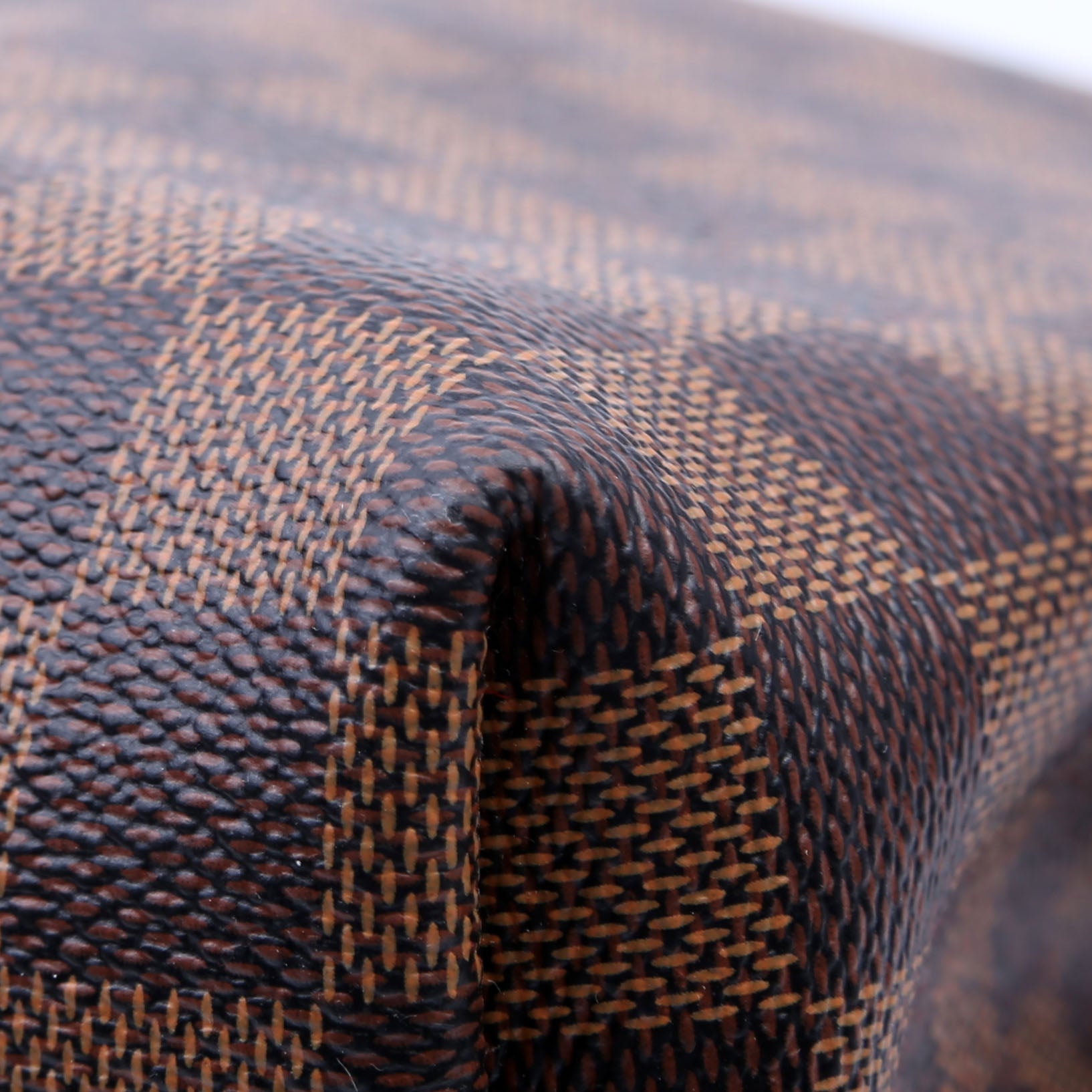 HOLD Graceful MM Damier Ebene