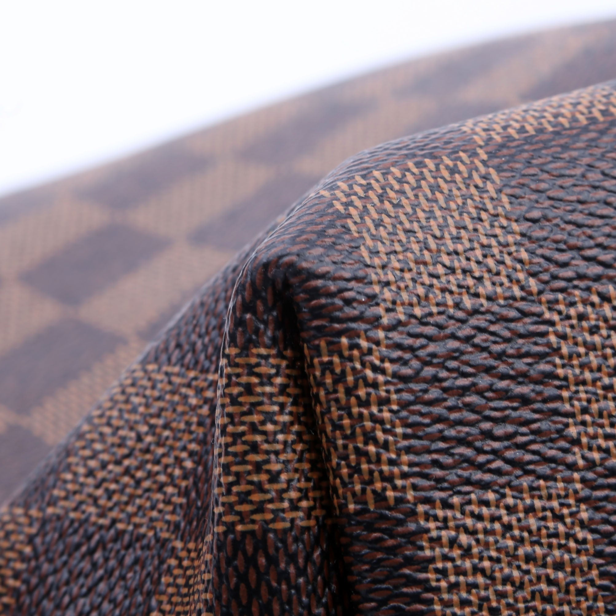 HOLD Graceful MM Damier Ebene
