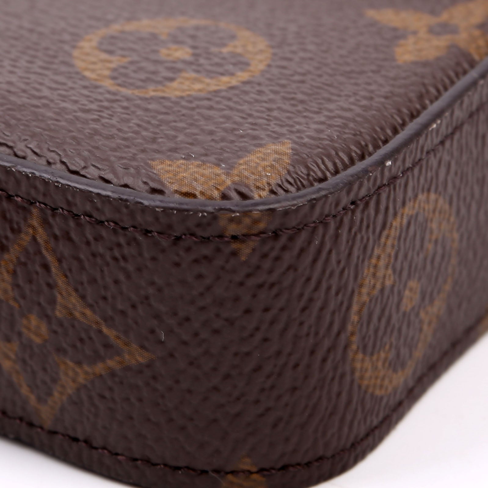 Pochette Felicie Monogram