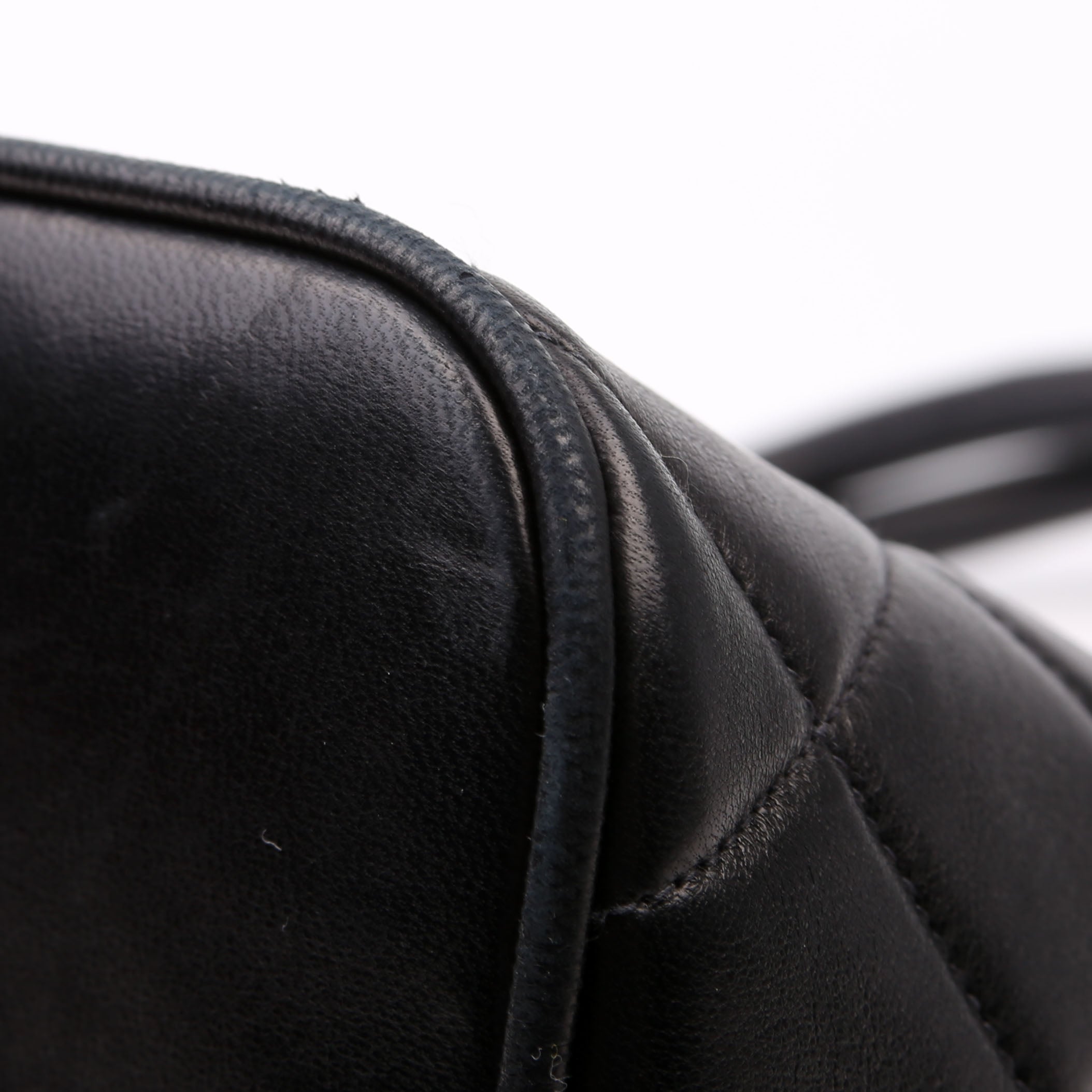 Medallion Tote Lambskin Black
