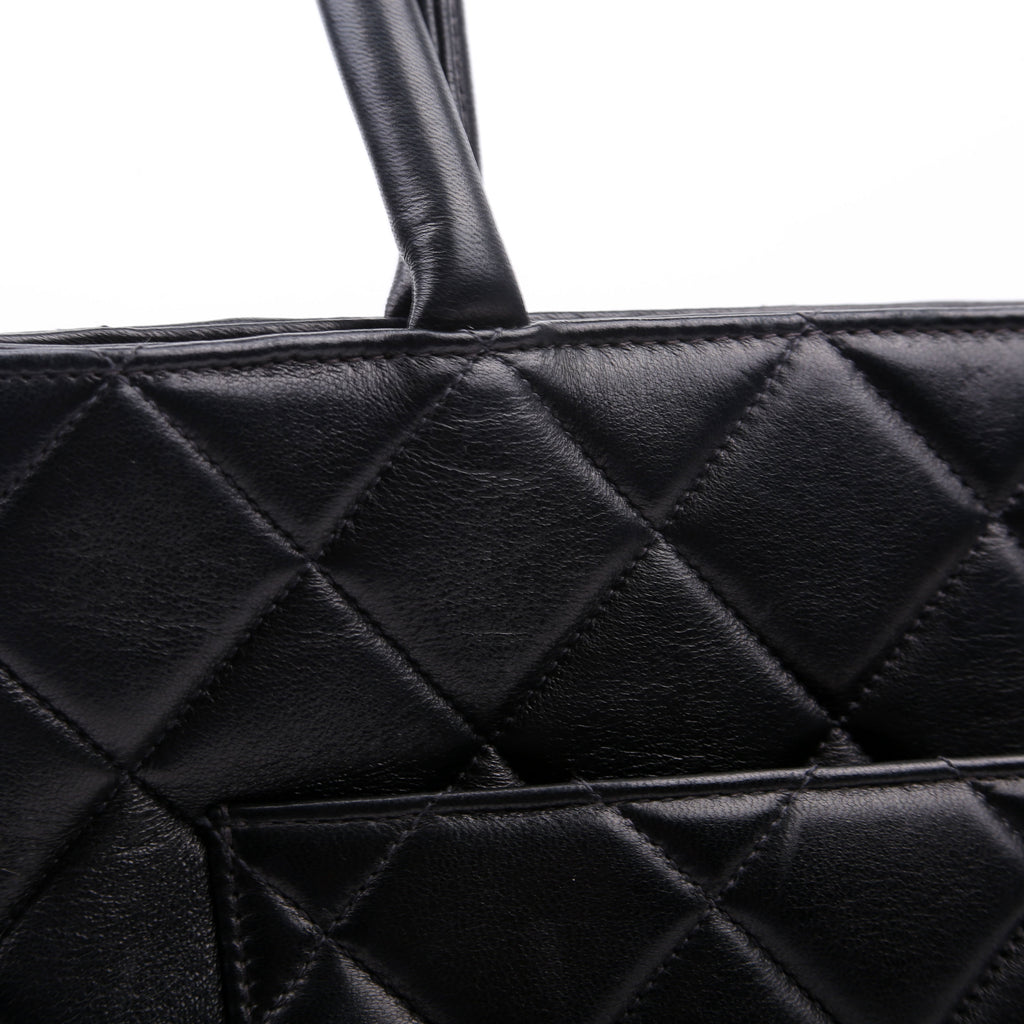 Medallion Tote Lambskin Black