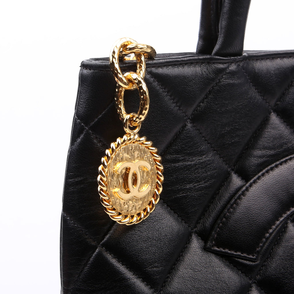 Medallion Tote Lambskin Black