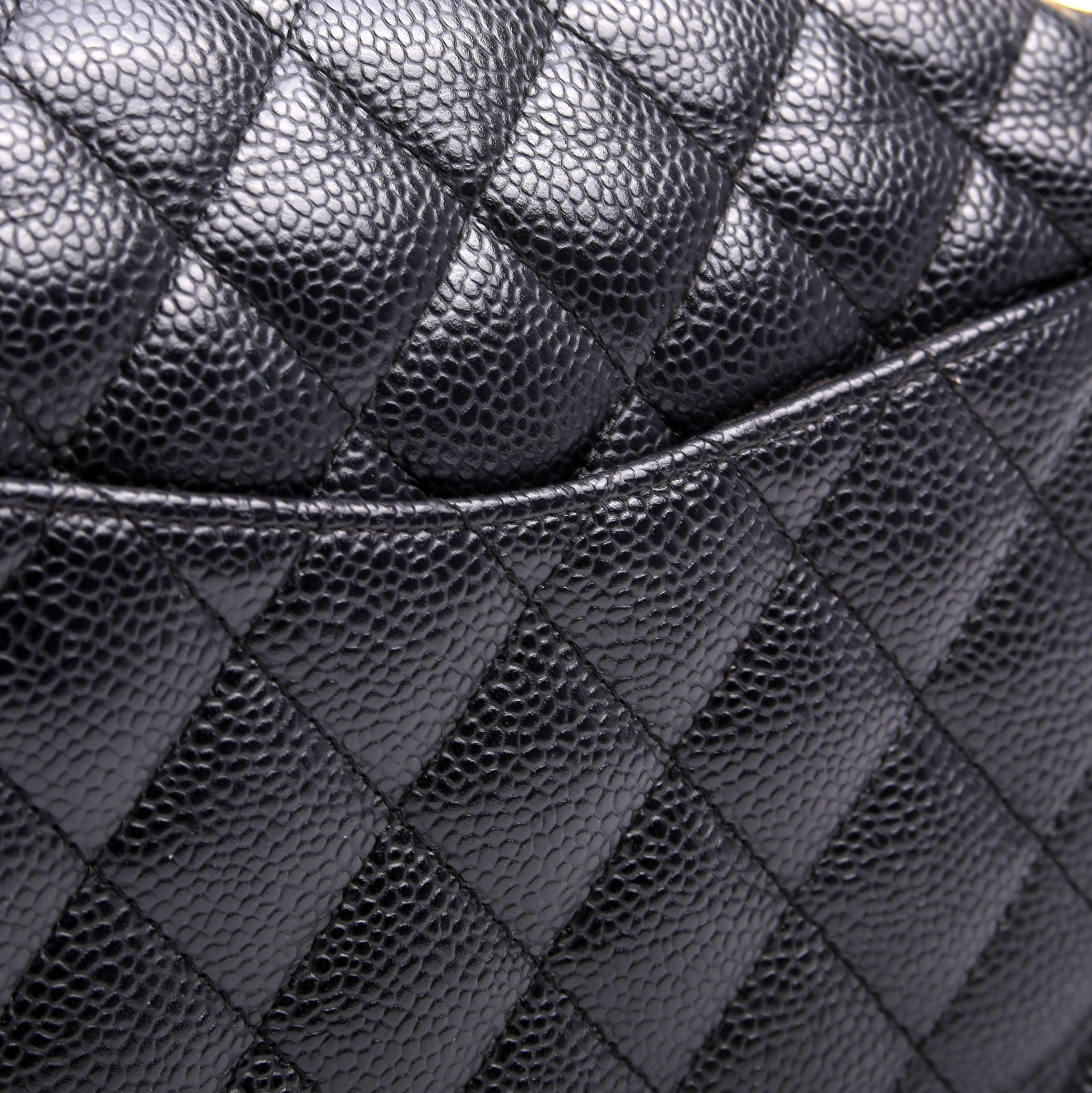 Classic Flap Medium Caviar 12M Black