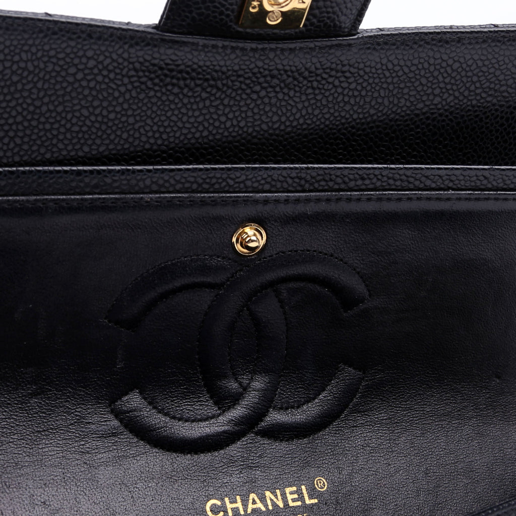 Classic Flap Medium Caviar 12M Black