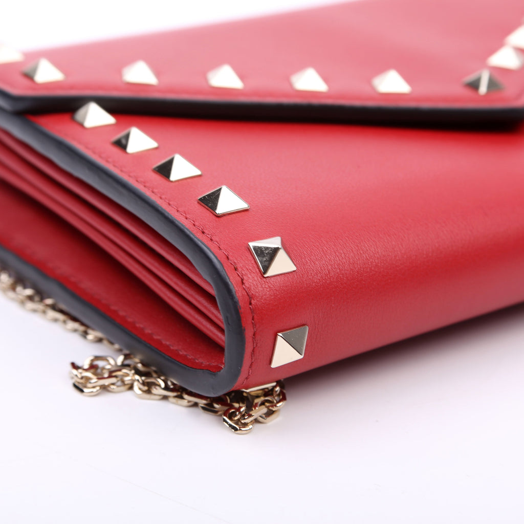 Rockstud Wallet on Chain Red