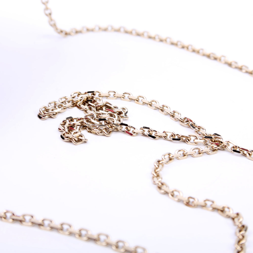 Rockstud Wallet on Chain Red