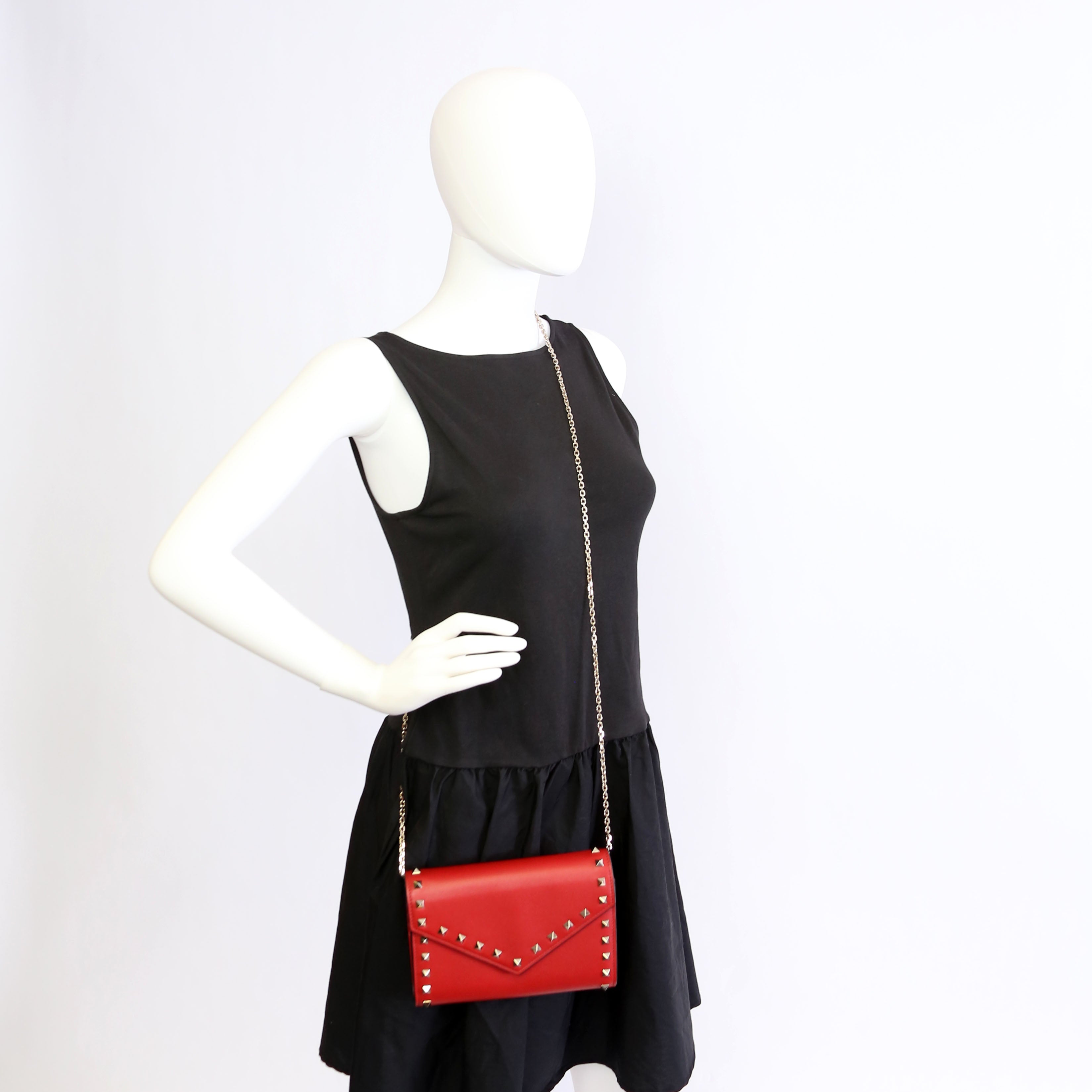 Rockstud Wallet on Chain Red