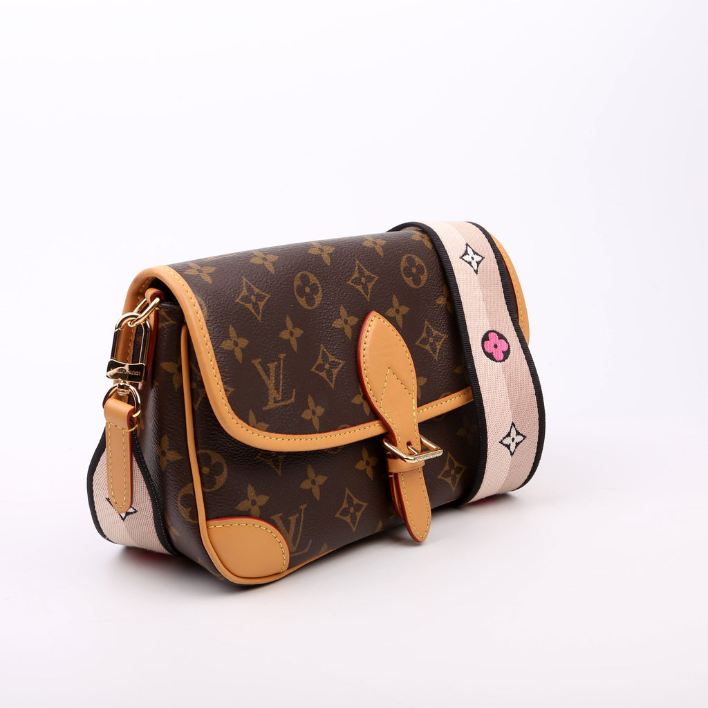 Diane New Model Satchel Monogram