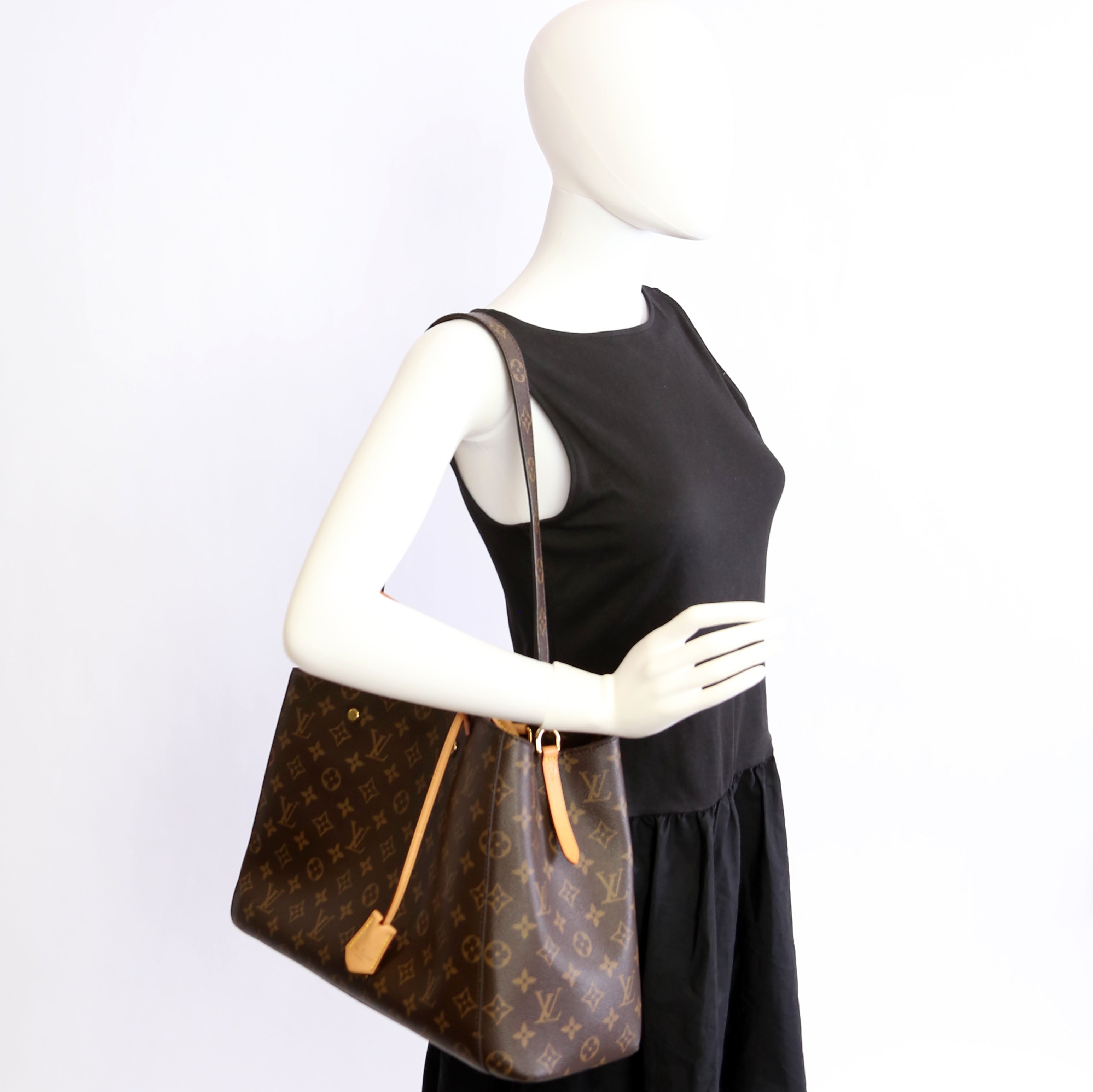 Montaigne GM Monogram