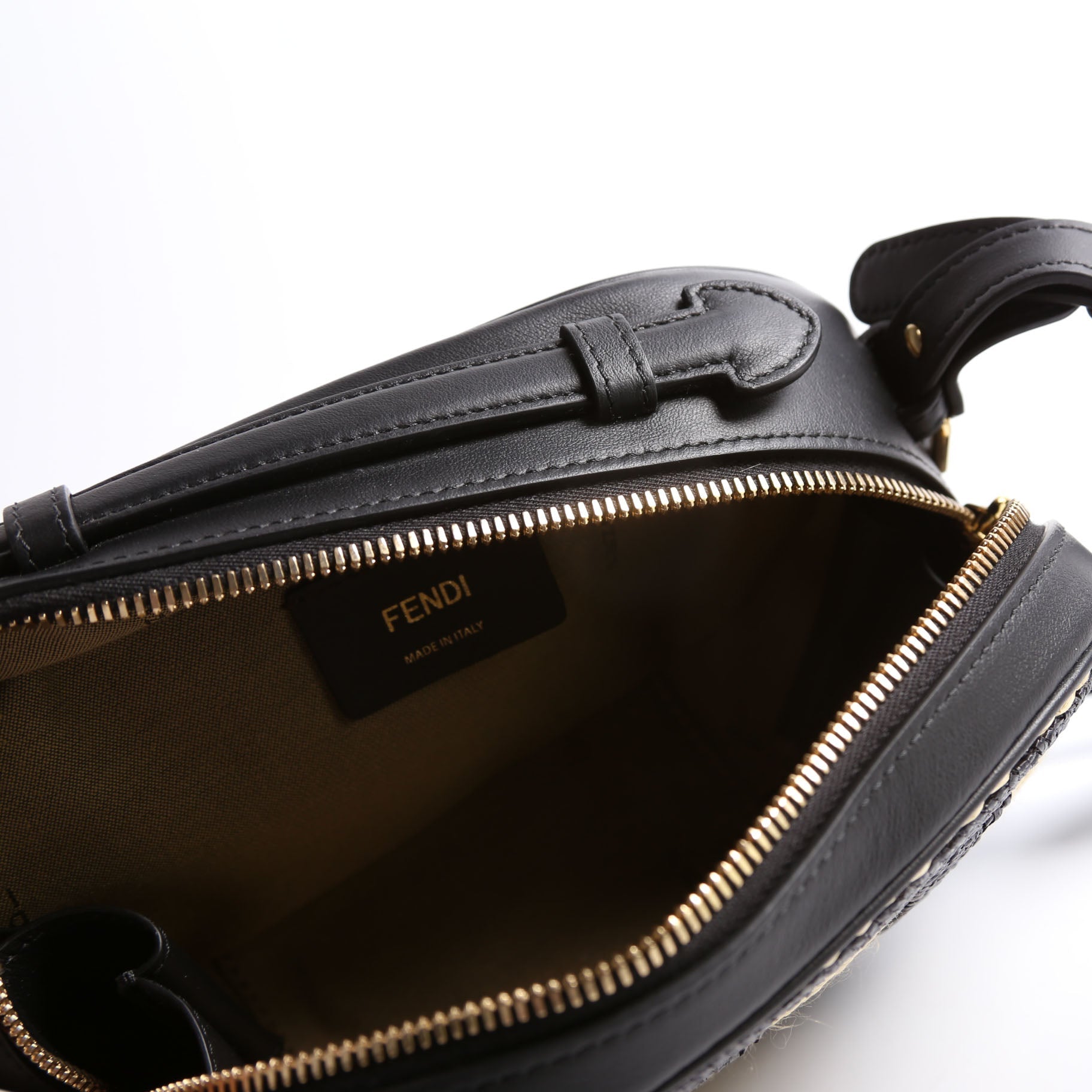 Raffia O'Lock mini Camera Case Black/Brown