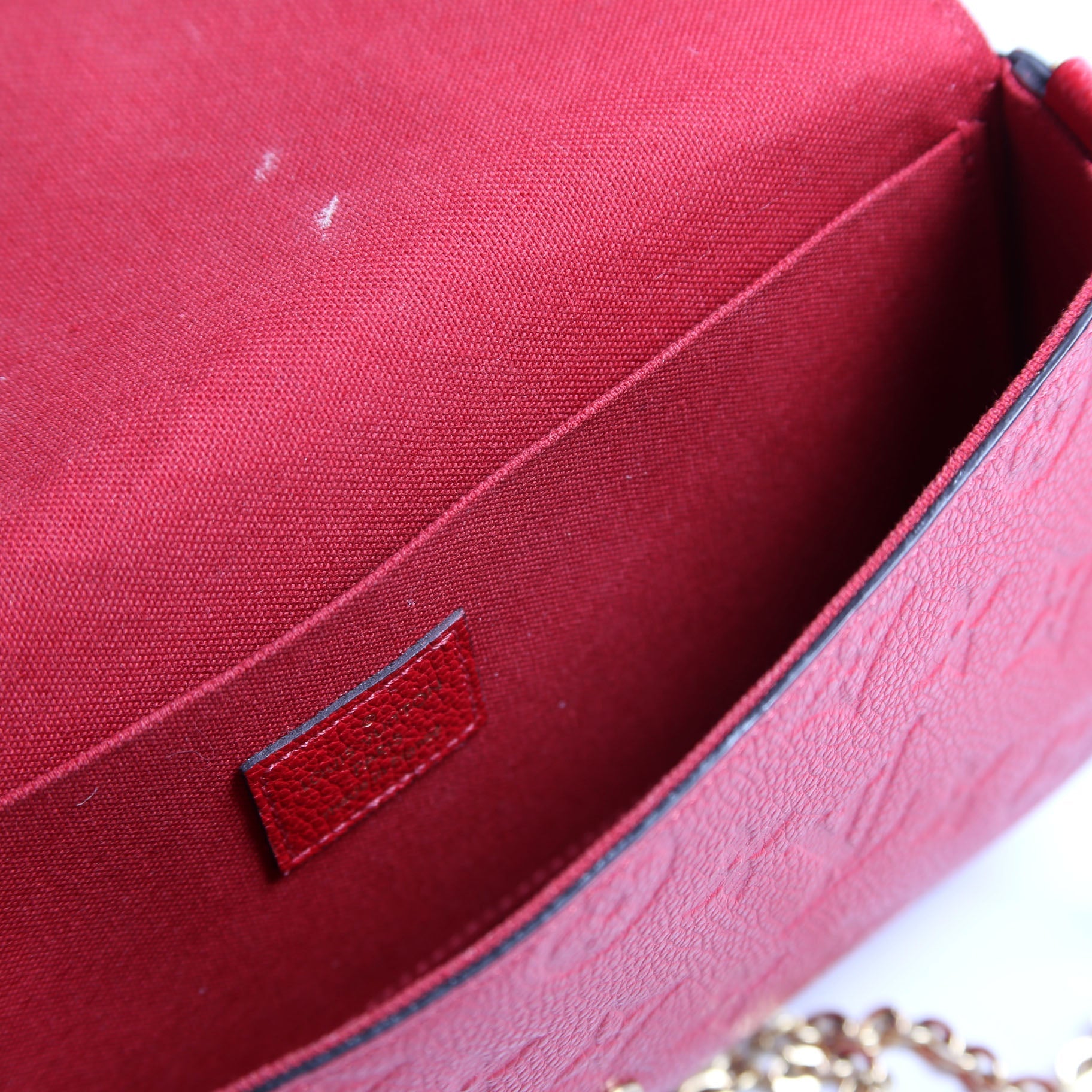 Pochette Felicie Empreinte Red/Gold