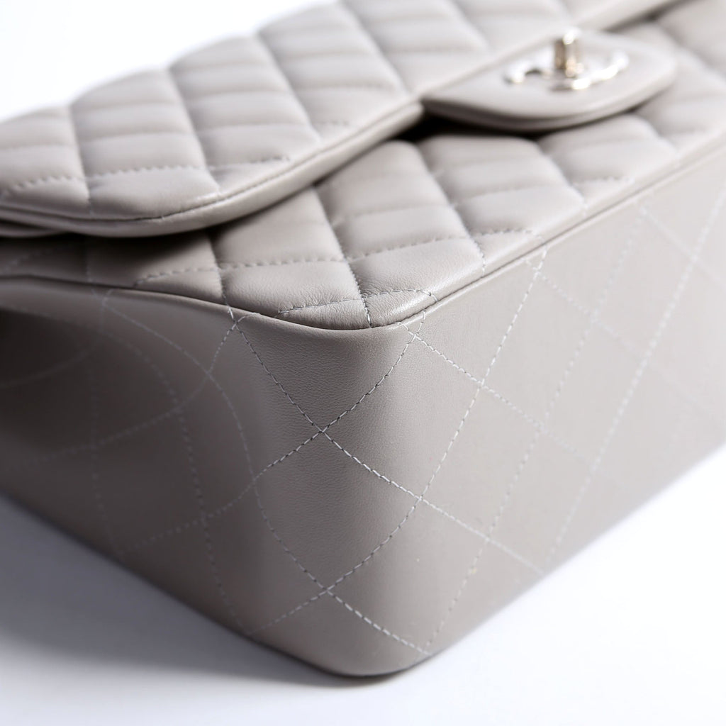 Classic Flap Jumbo Lambskin 25-28M Gray/Silver