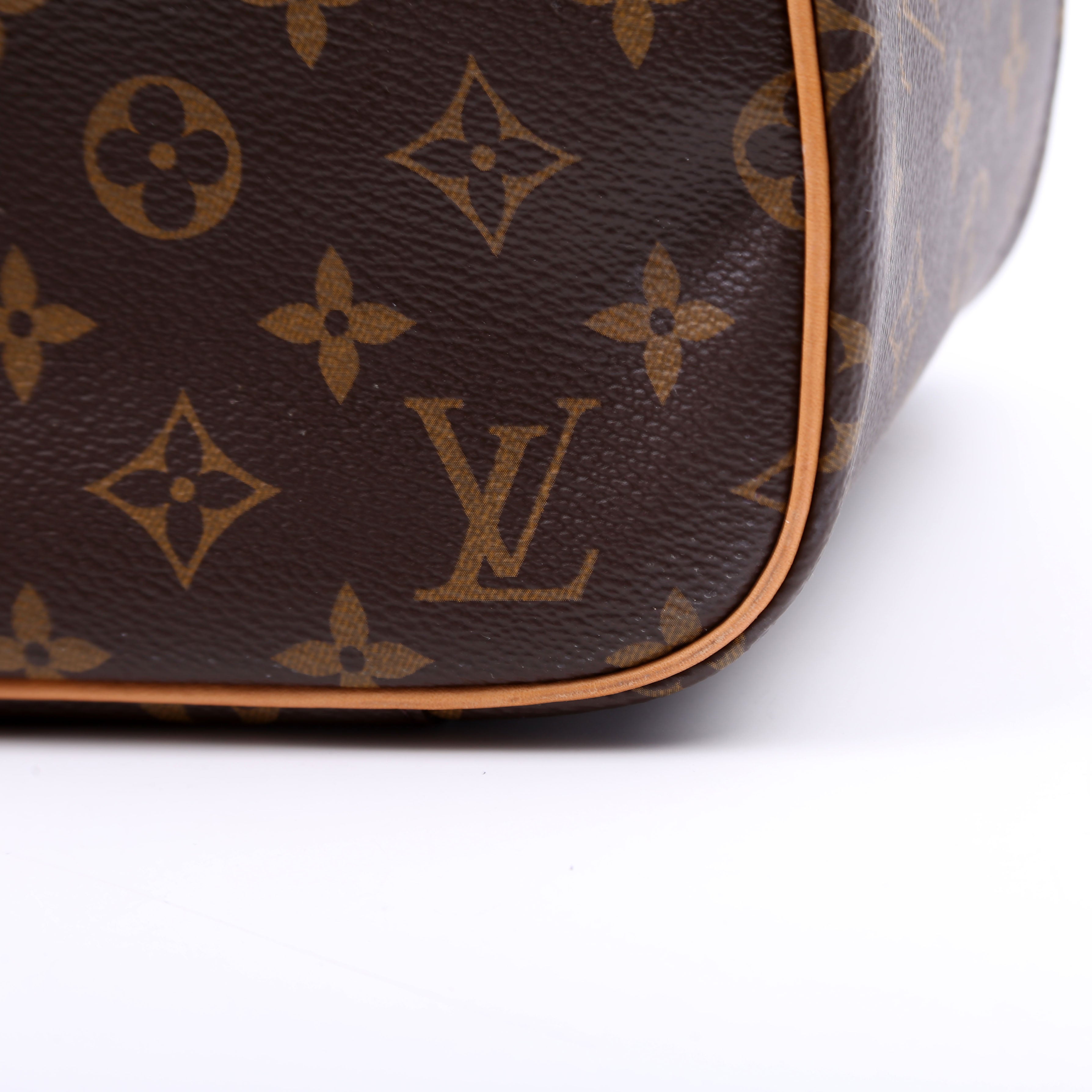 Nice BB Cosmetic Monogram