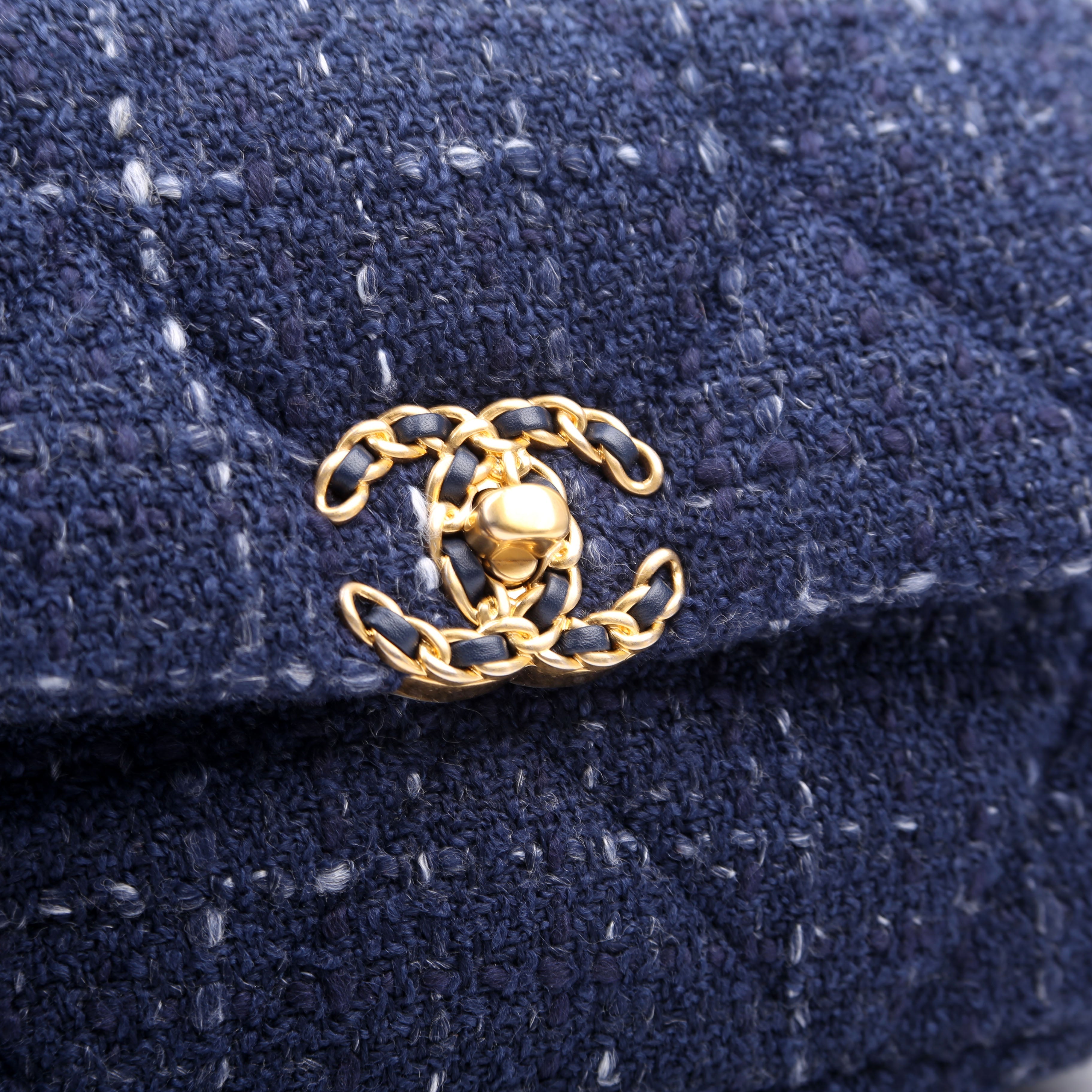 Chanel 19 Small Tweed RFID Navy
