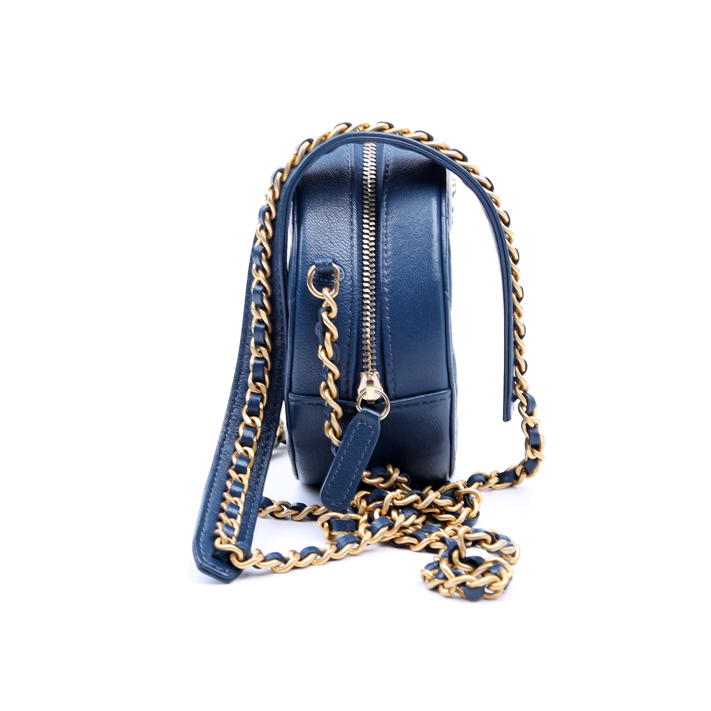 Infinity Round Clutch With Chain Quilted Lambskin 28M Blue