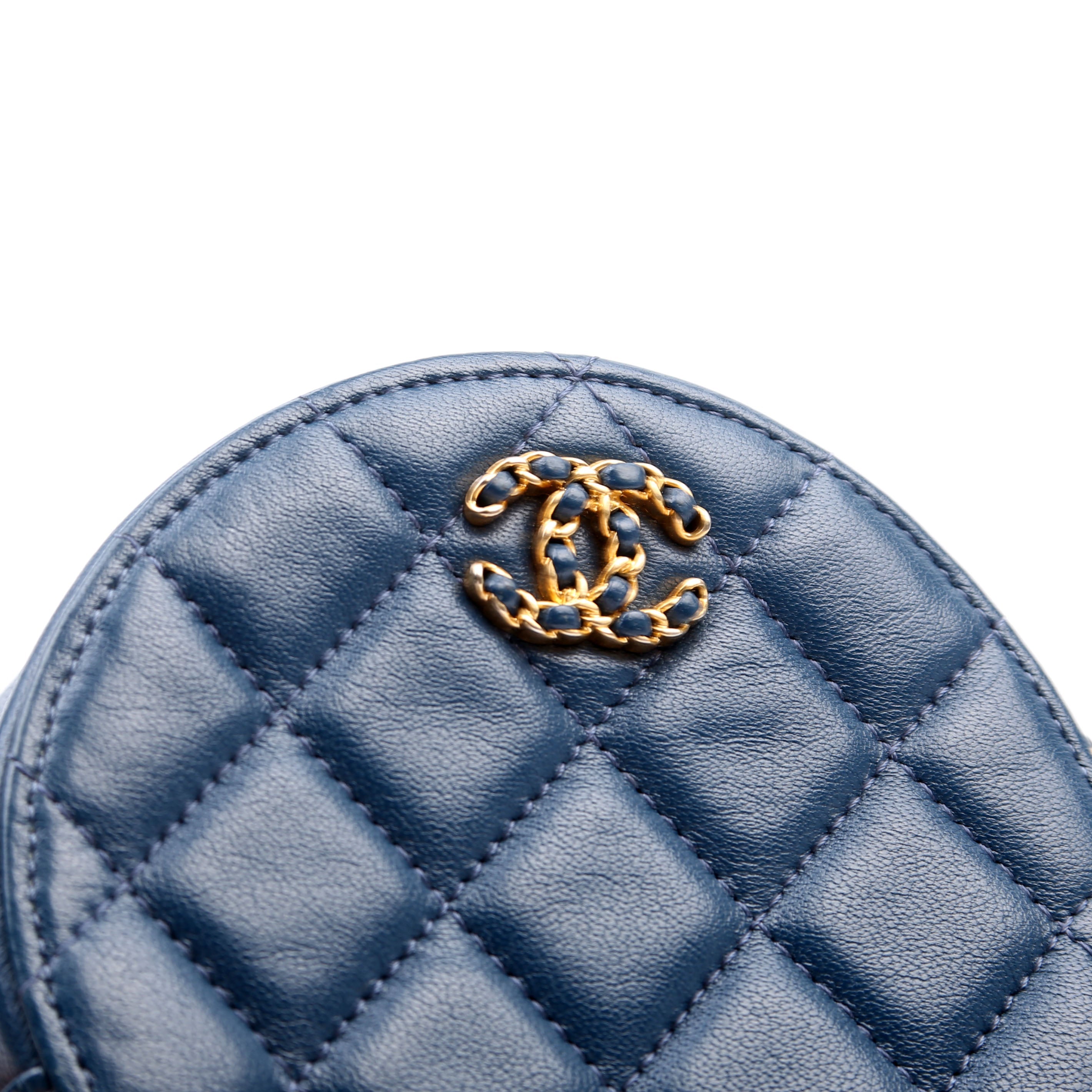 Infinity Round Clutch With Chain Quilted Lambskin 28M Blue