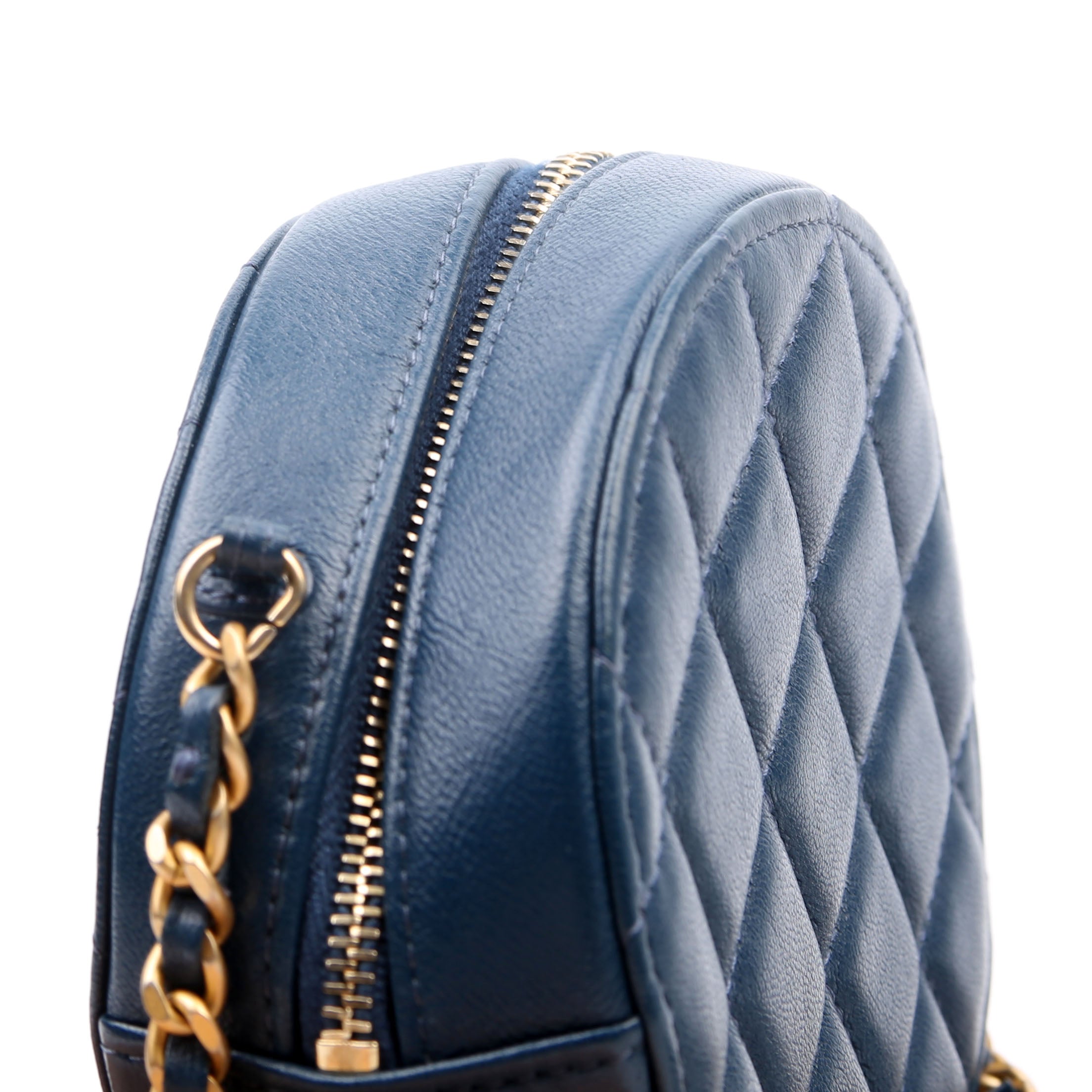 Infinity Round Clutch With Chain Quilted Lambskin 28M Blue